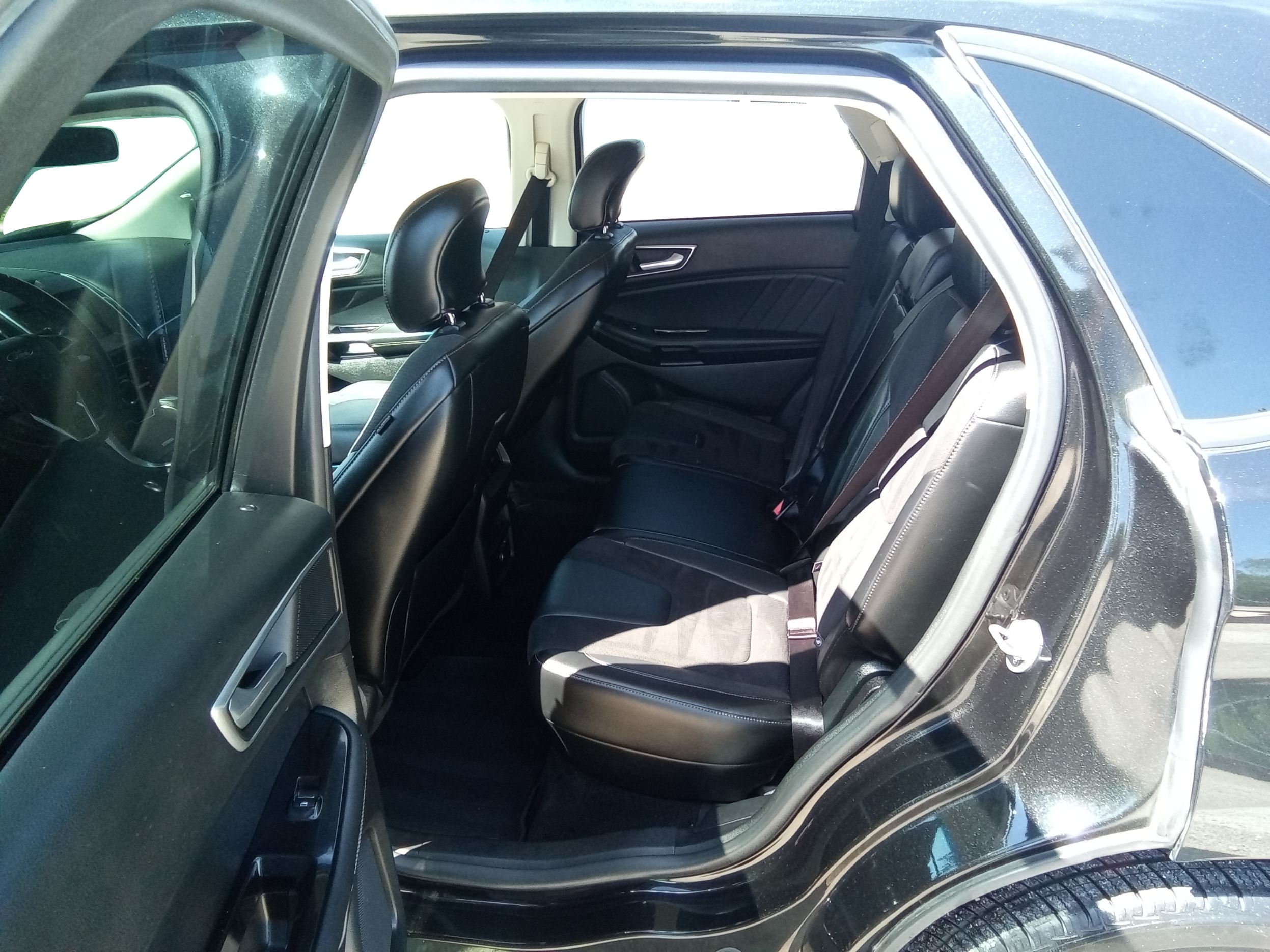 Neighborhood Autos, LLC - Used vehicle - SUV FORD EDGE 2015