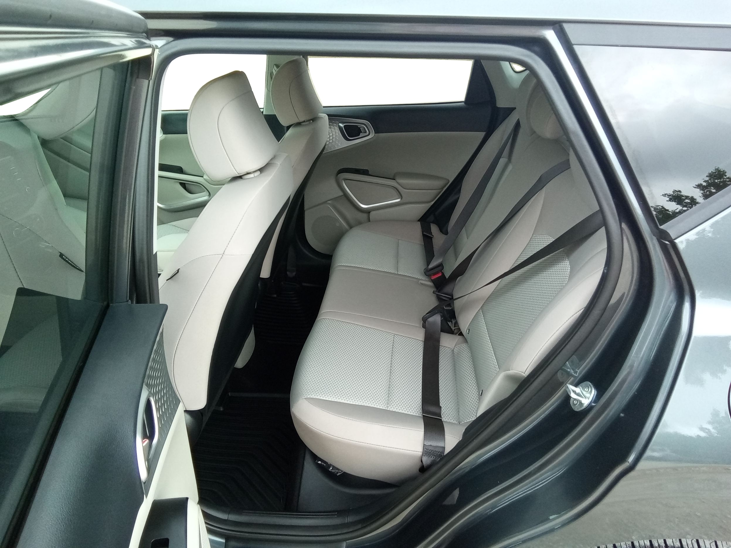 Neighborhood Autos, LLC - Used vehicle - Sedan KIA SOUL 2021