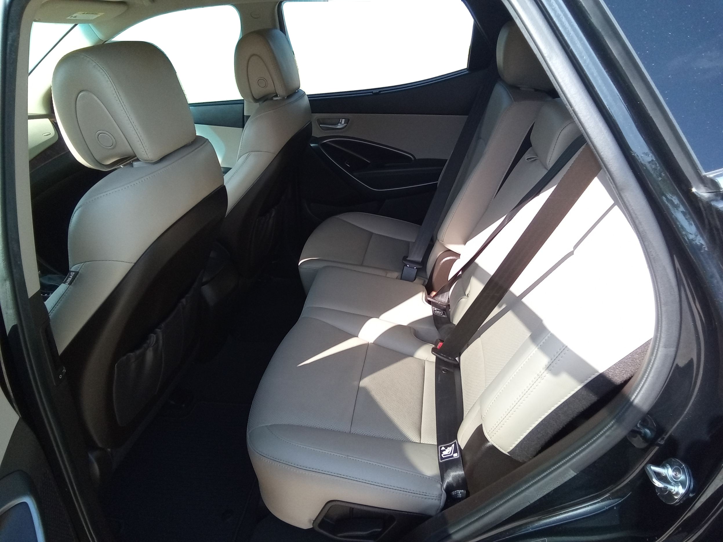 Neighborhood Autos, LLC - Used vehicle - SUV HYUNDAI SANTA FE SPORT 2018