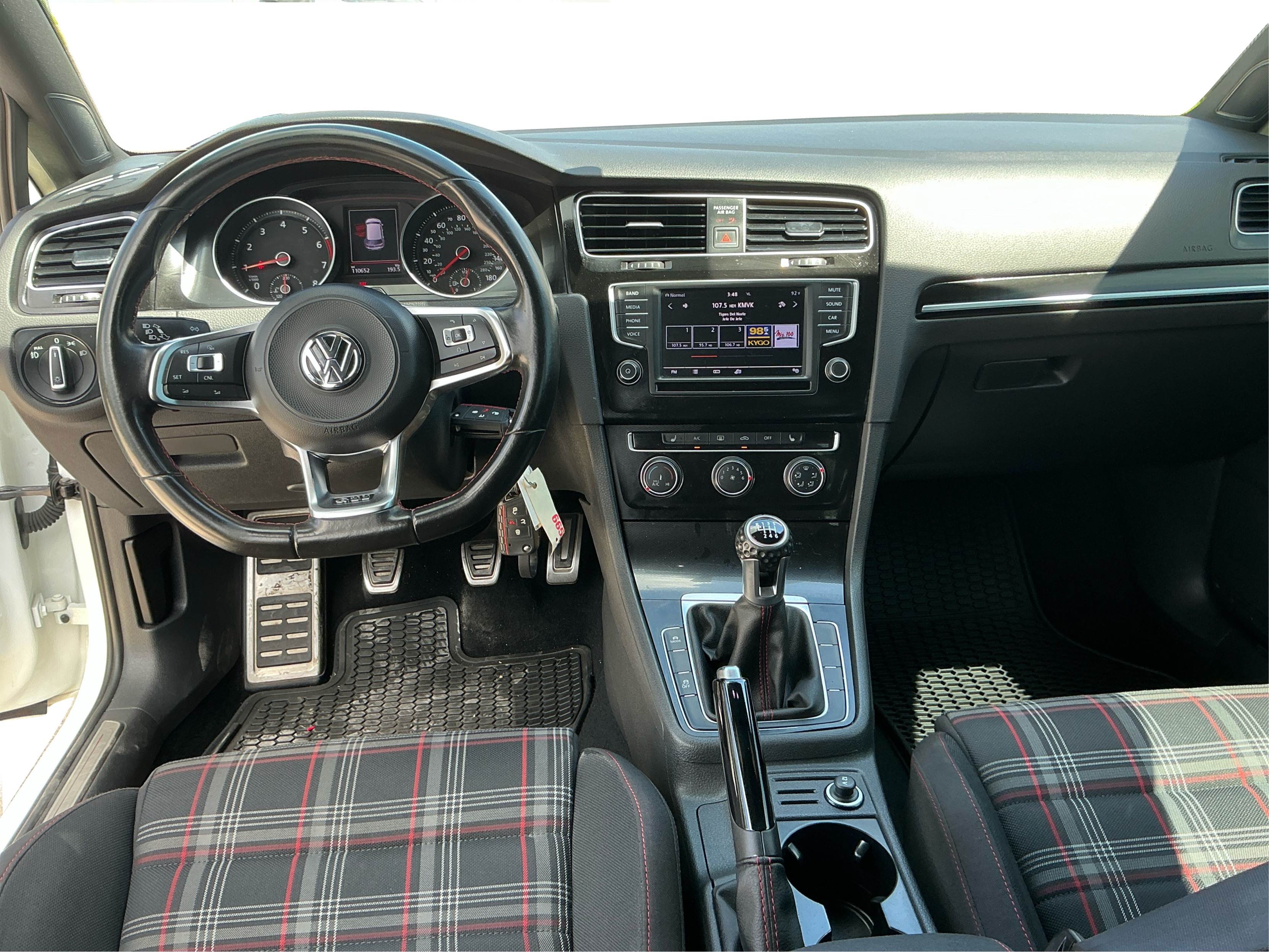 Neighborhood Autos, LLC - Used vehicle - Sedan VOLKSWAGEN GOLF GTI 2017
