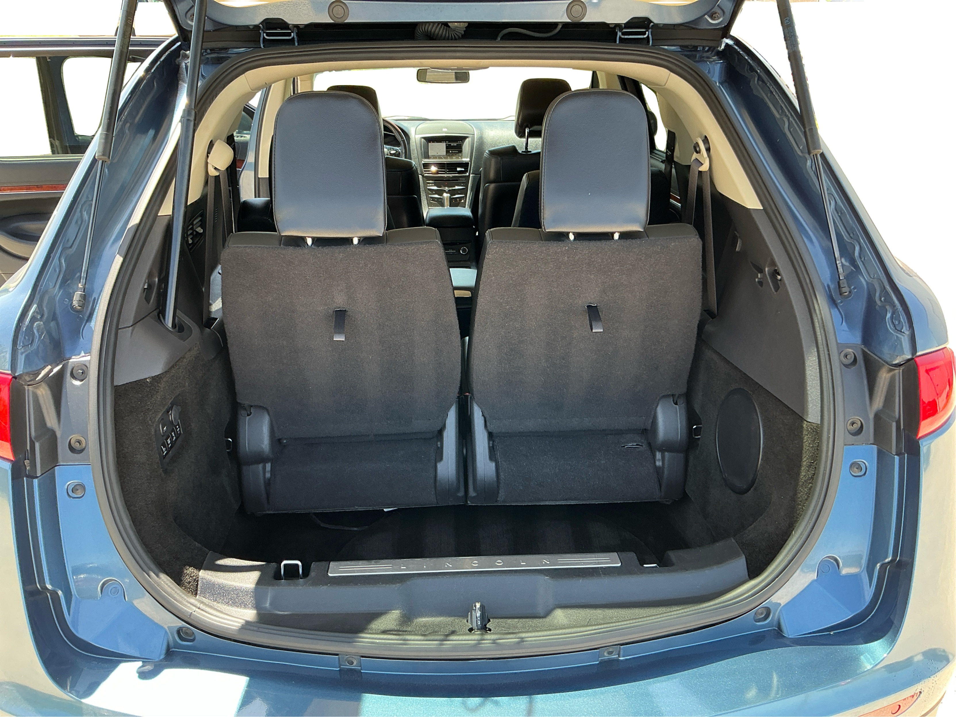 Neighborhood Autos, LLC - Used vehicle - SUV LINCOLN MKT 2018
