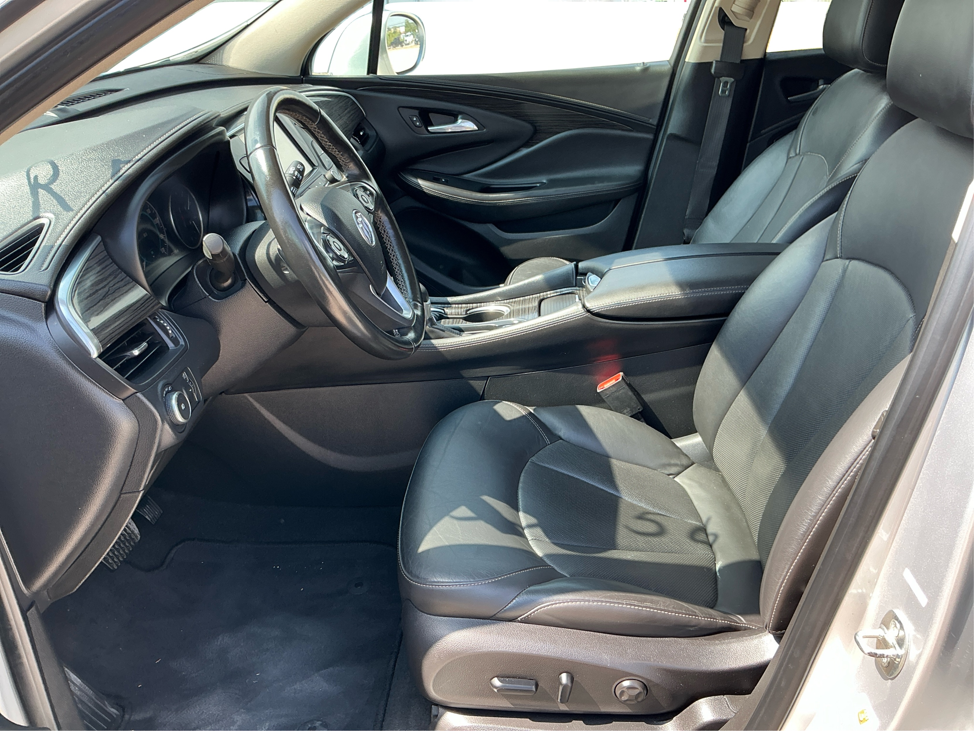Neighborhood Autos, LLC - Used vehicle - SUV BUICK ENVISION 2018