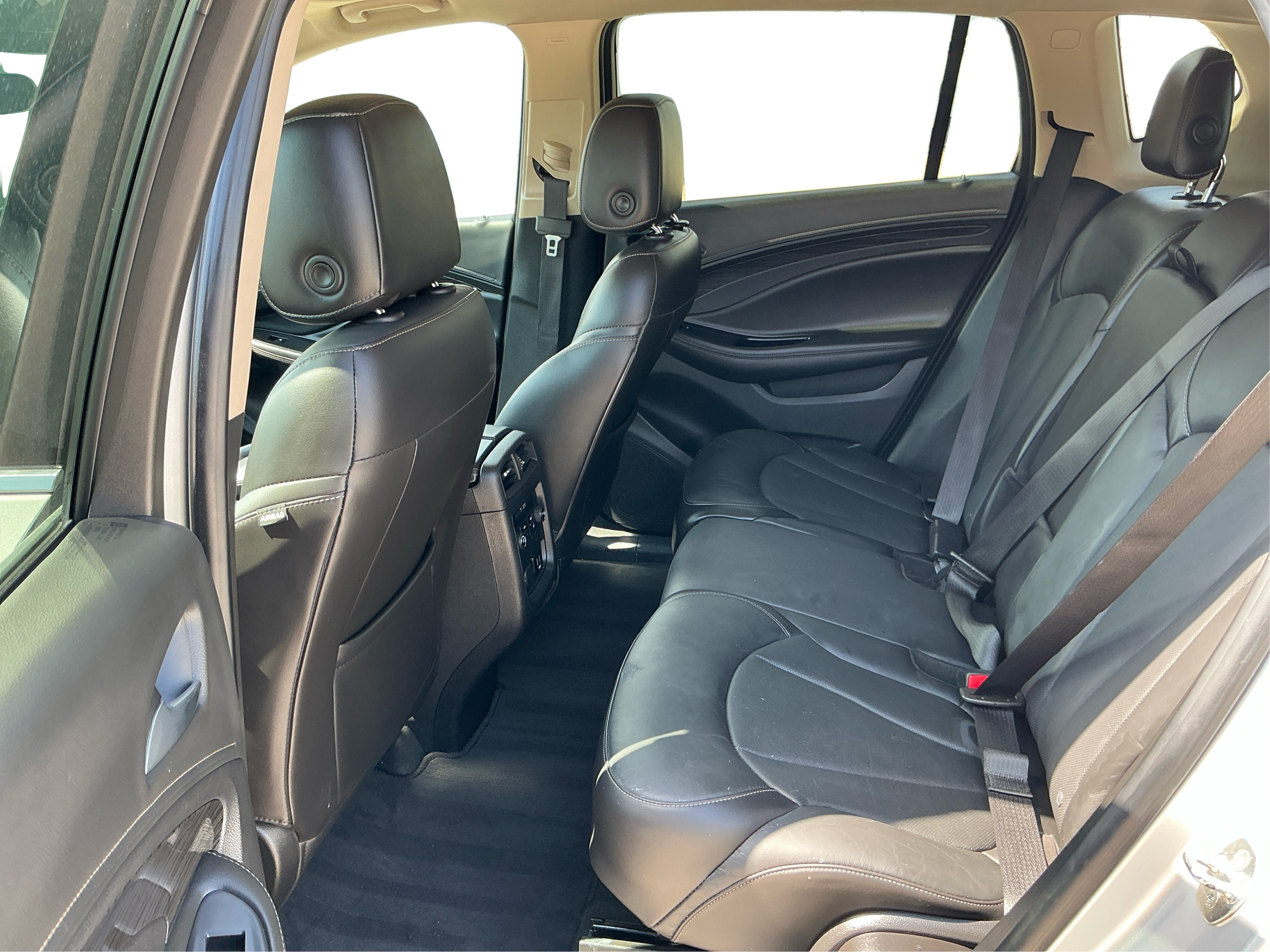 Neighborhood Autos, LLC - Used vehicle - SUV BUICK ENVISION 2018