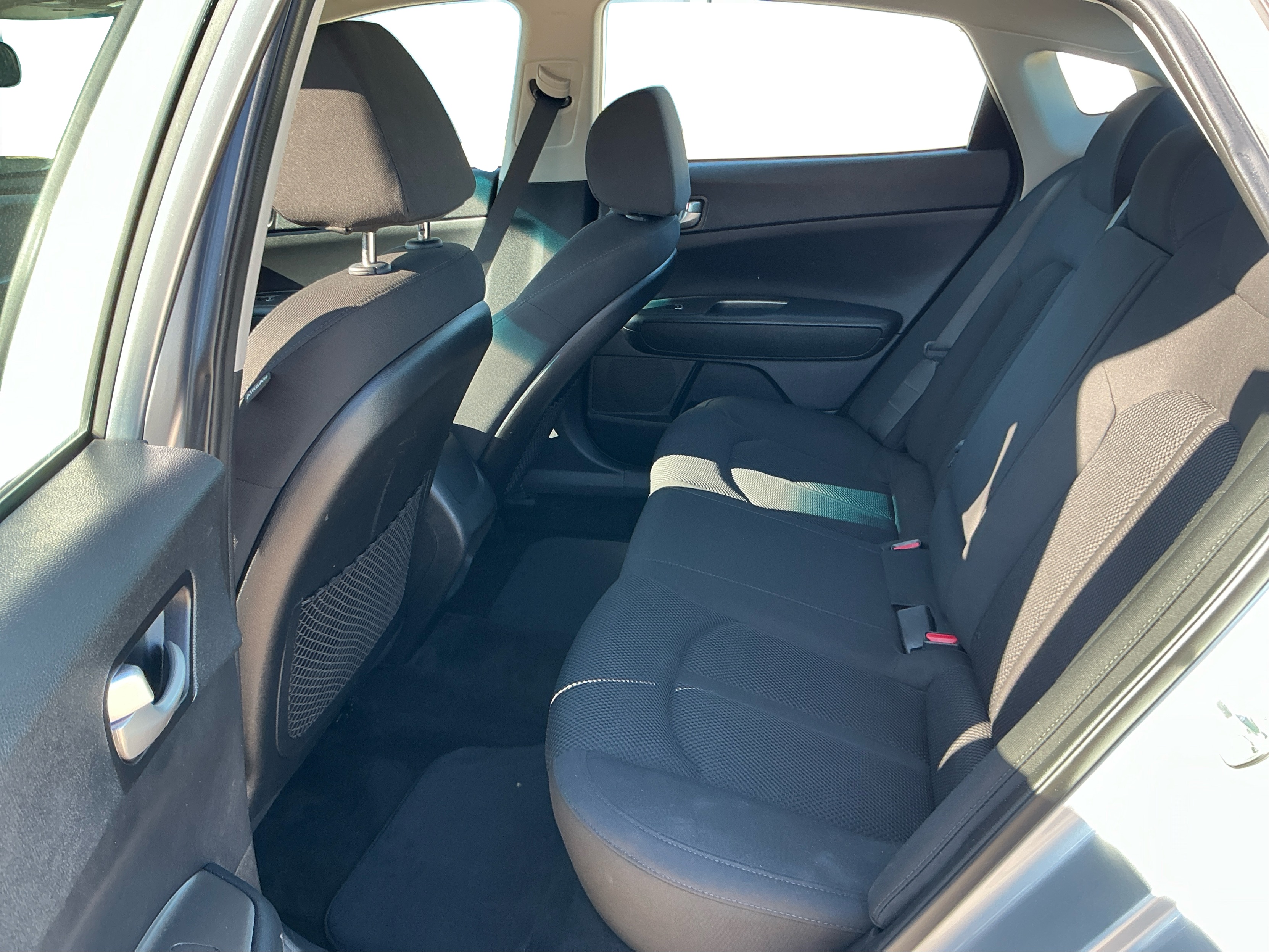 Neighborhood Autos, LLC - Used vehicle - Sedan KIA OPTIMA 2019