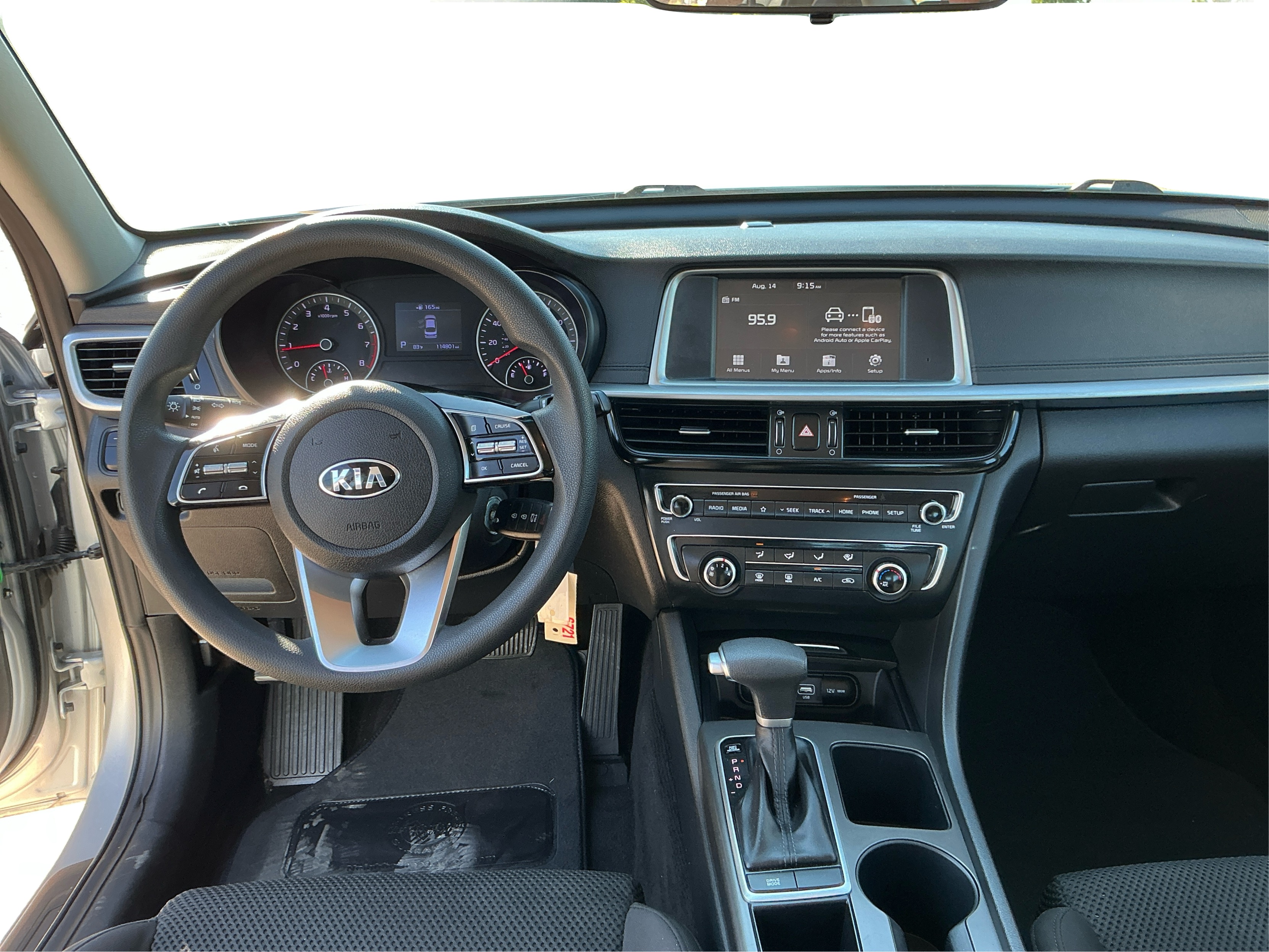 Neighborhood Autos, LLC - Used vehicle - Sedan KIA OPTIMA 2019
