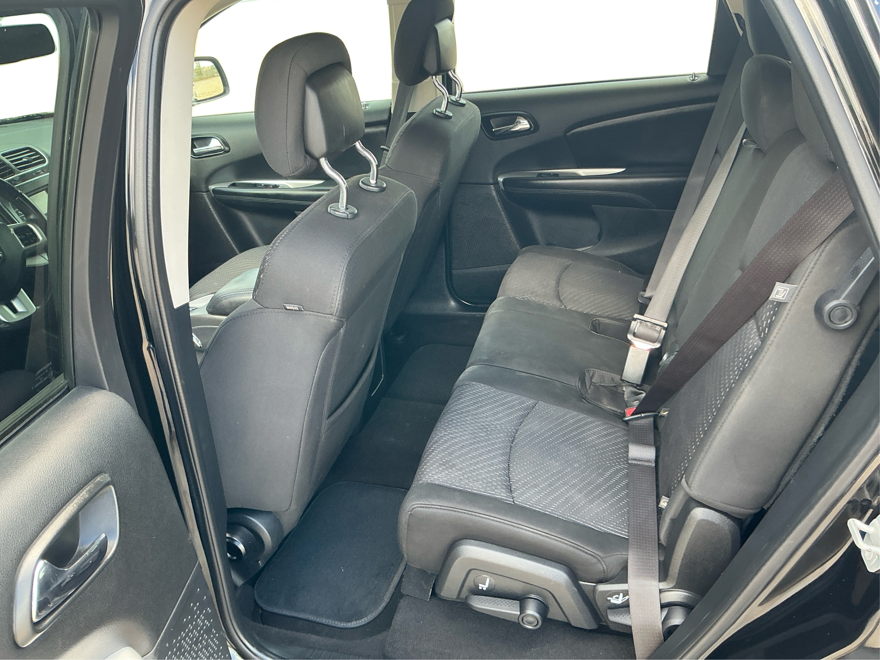 Neighborhood Autos, LLC - Used vehicle - SUV DODGE JOURNEY 2019