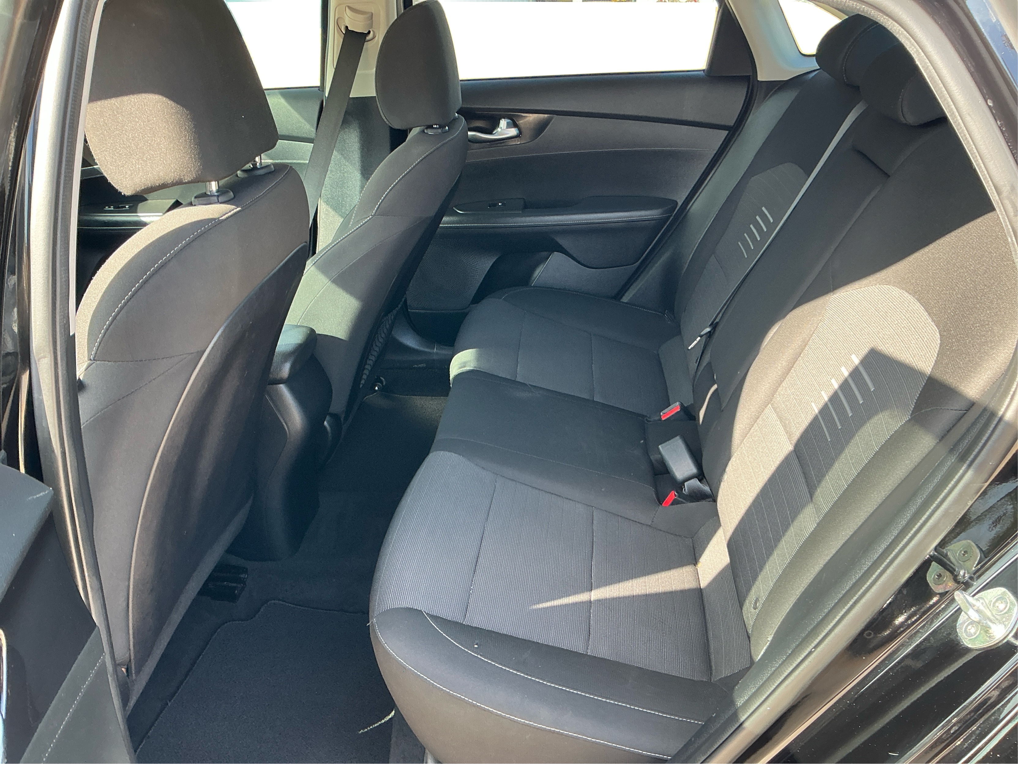 Neighborhood Autos, LLC - Used vehicle - Sedan KIA FORTE 2019