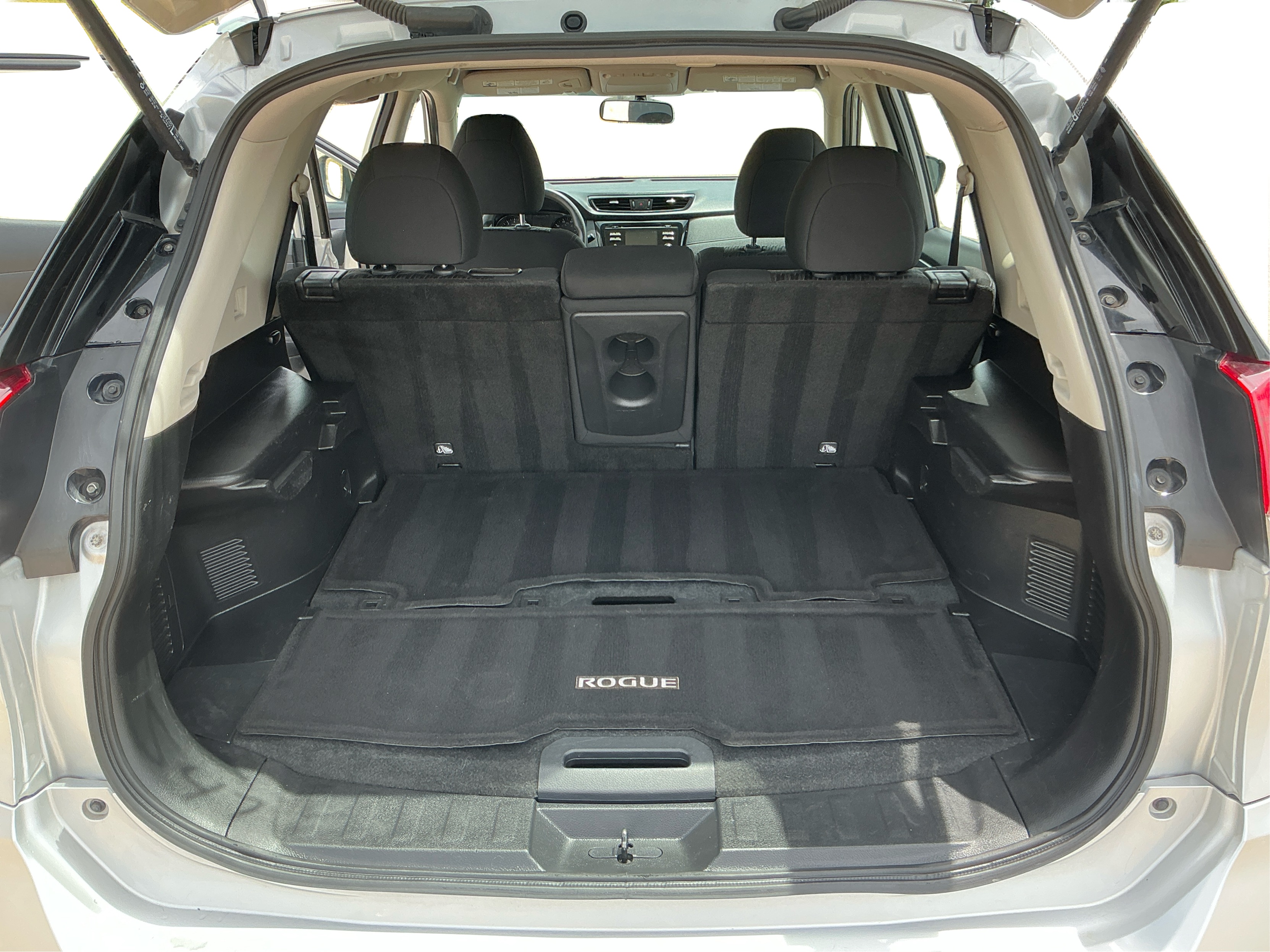 Neighborhood Autos, LLC - Used vehicle - SUV NISSAN ROGUE 2017