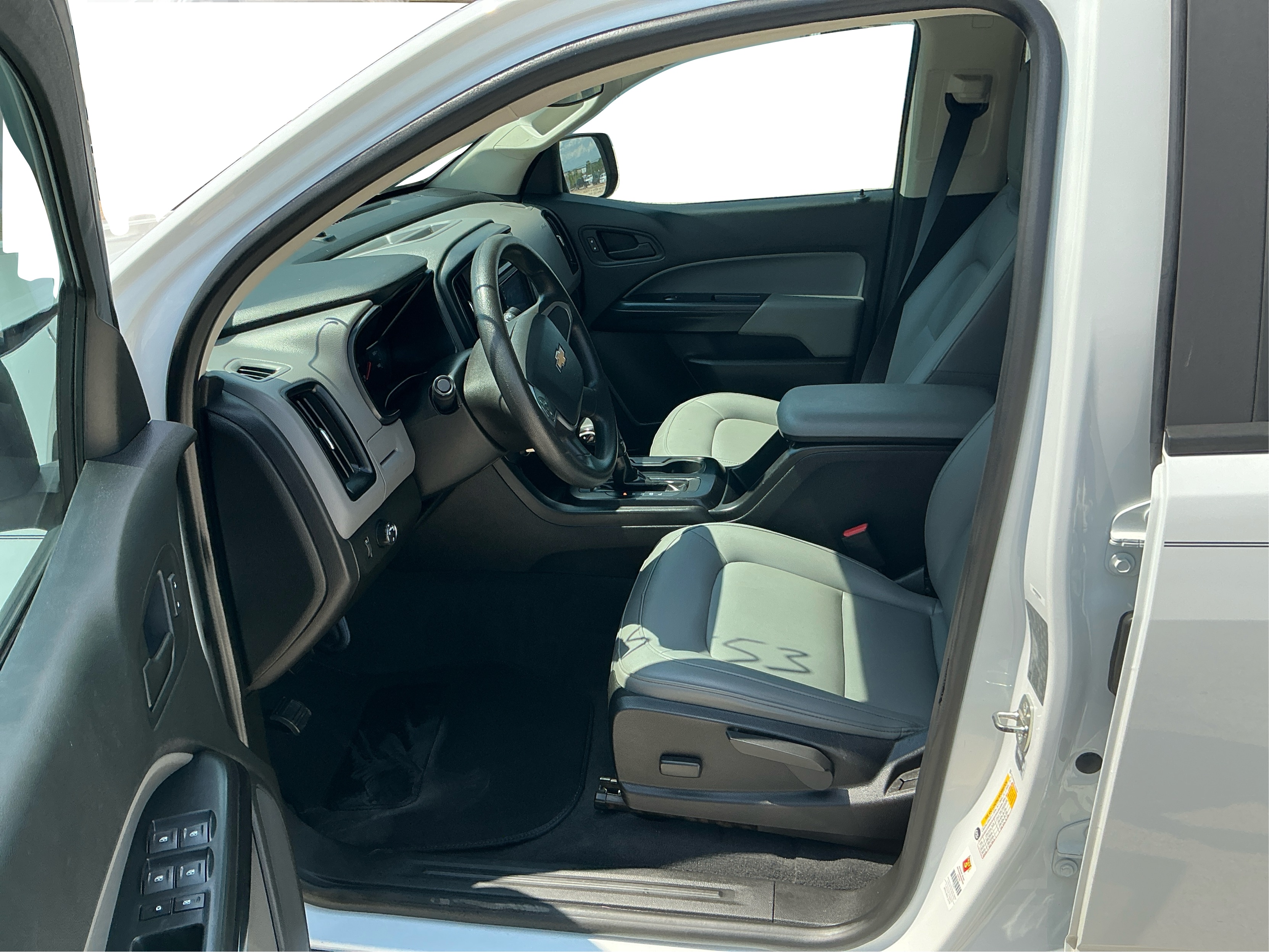 Neighborhood Autos, LLC - Used vehicle - Truck CHEVROLET COLORADO 2020