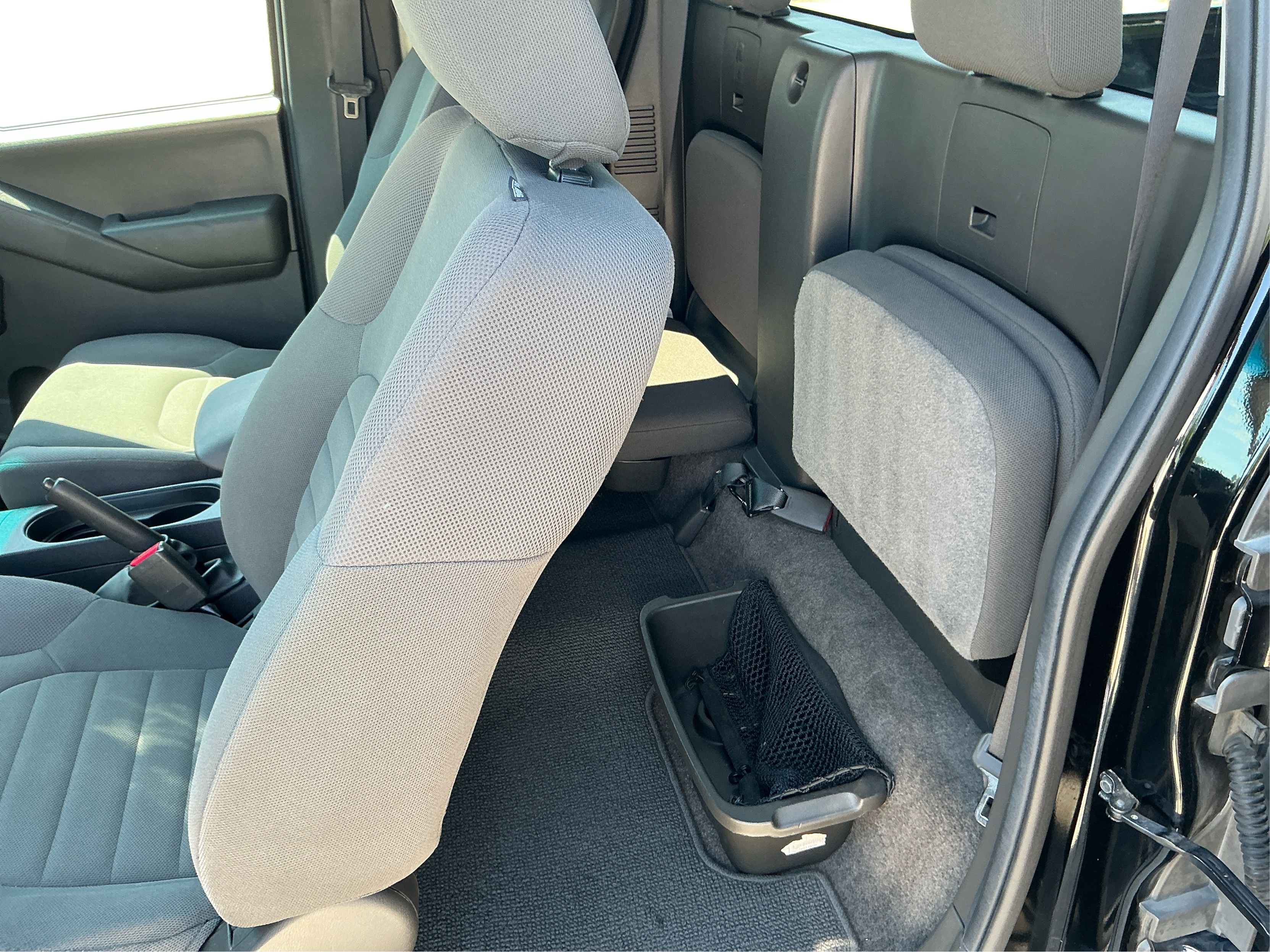 Neighborhood Autos, LLC - Used vehicle - Truck NISSAN FRONTIER 2010