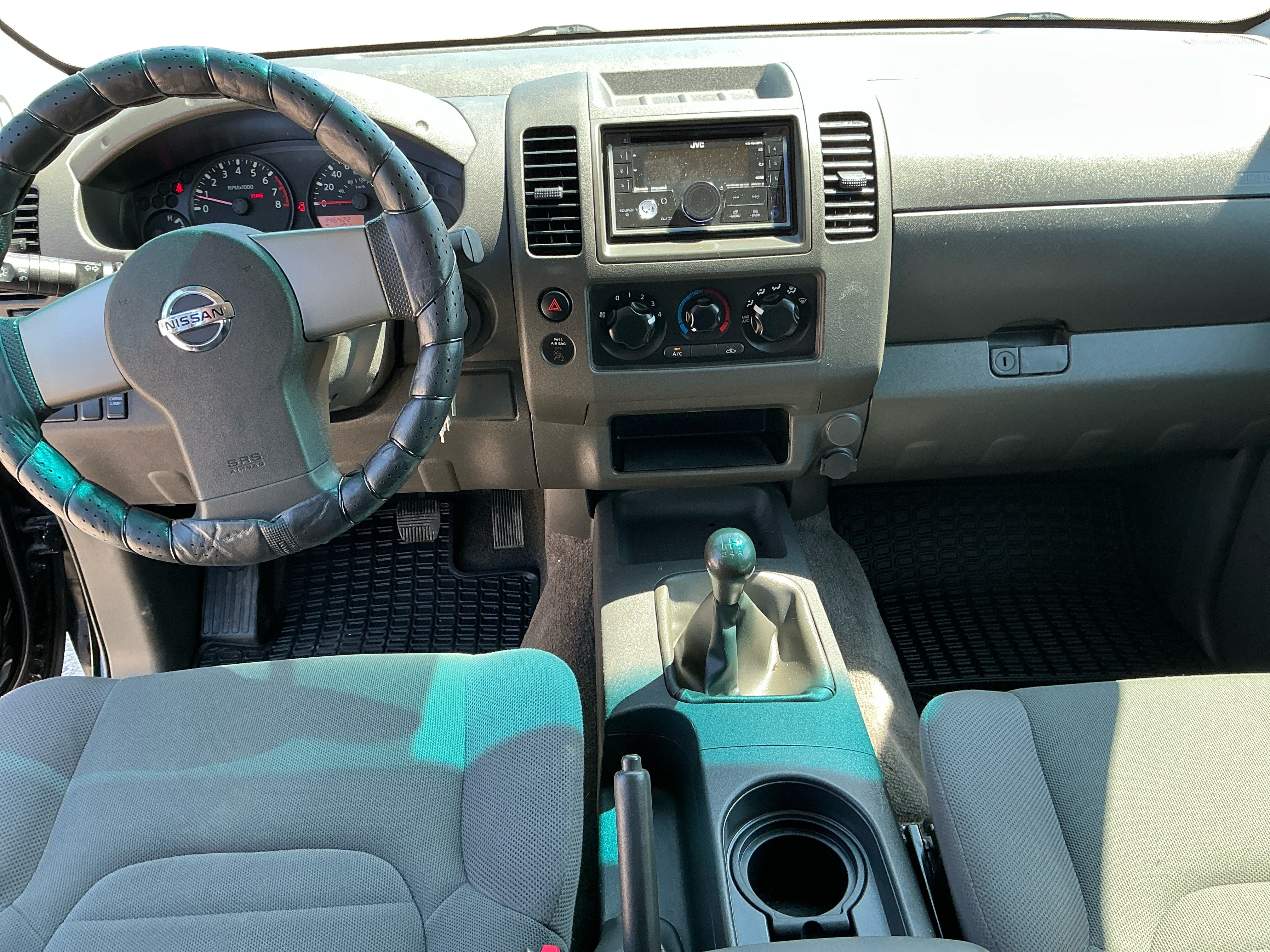 Neighborhood Autos, LLC - Used vehicle - Truck NISSAN FRONTIER 2010
