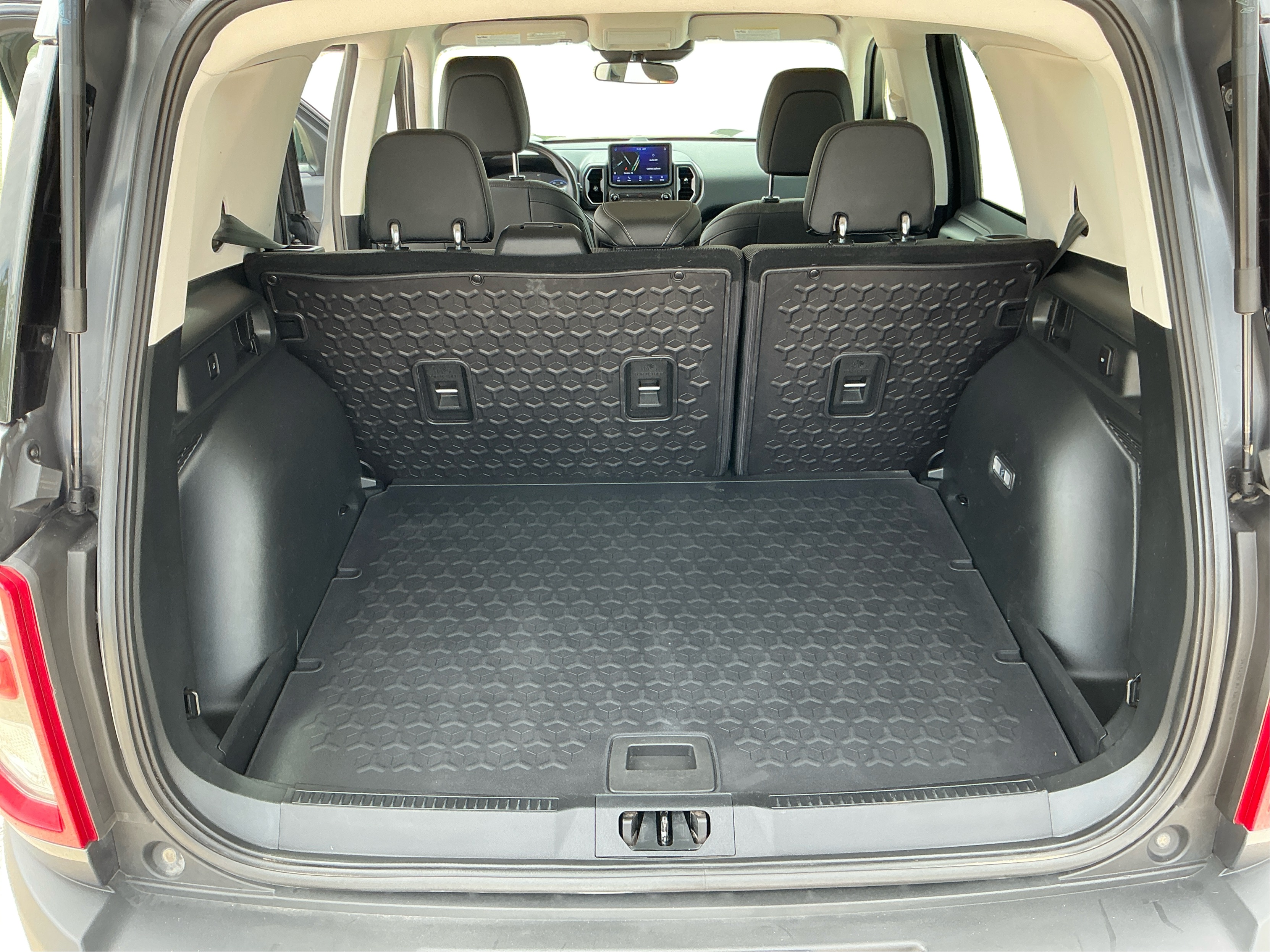 Neighborhood Autos, LLC - Used vehicle - SUV FORD BRONCO SPORT 2021