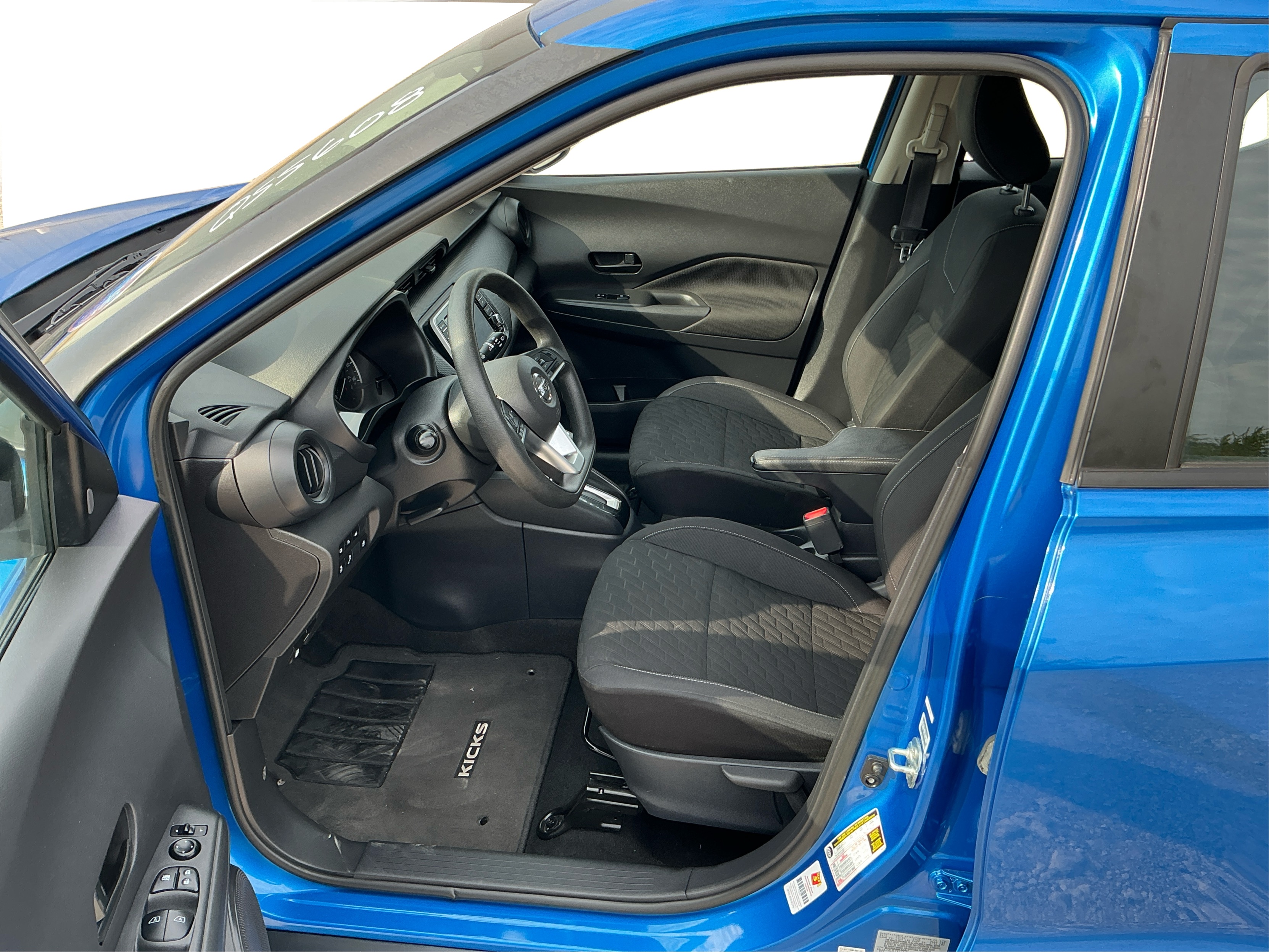 Neighborhood Autos, LLC - Used vehicle - SUV NISSAN KICKS 2021