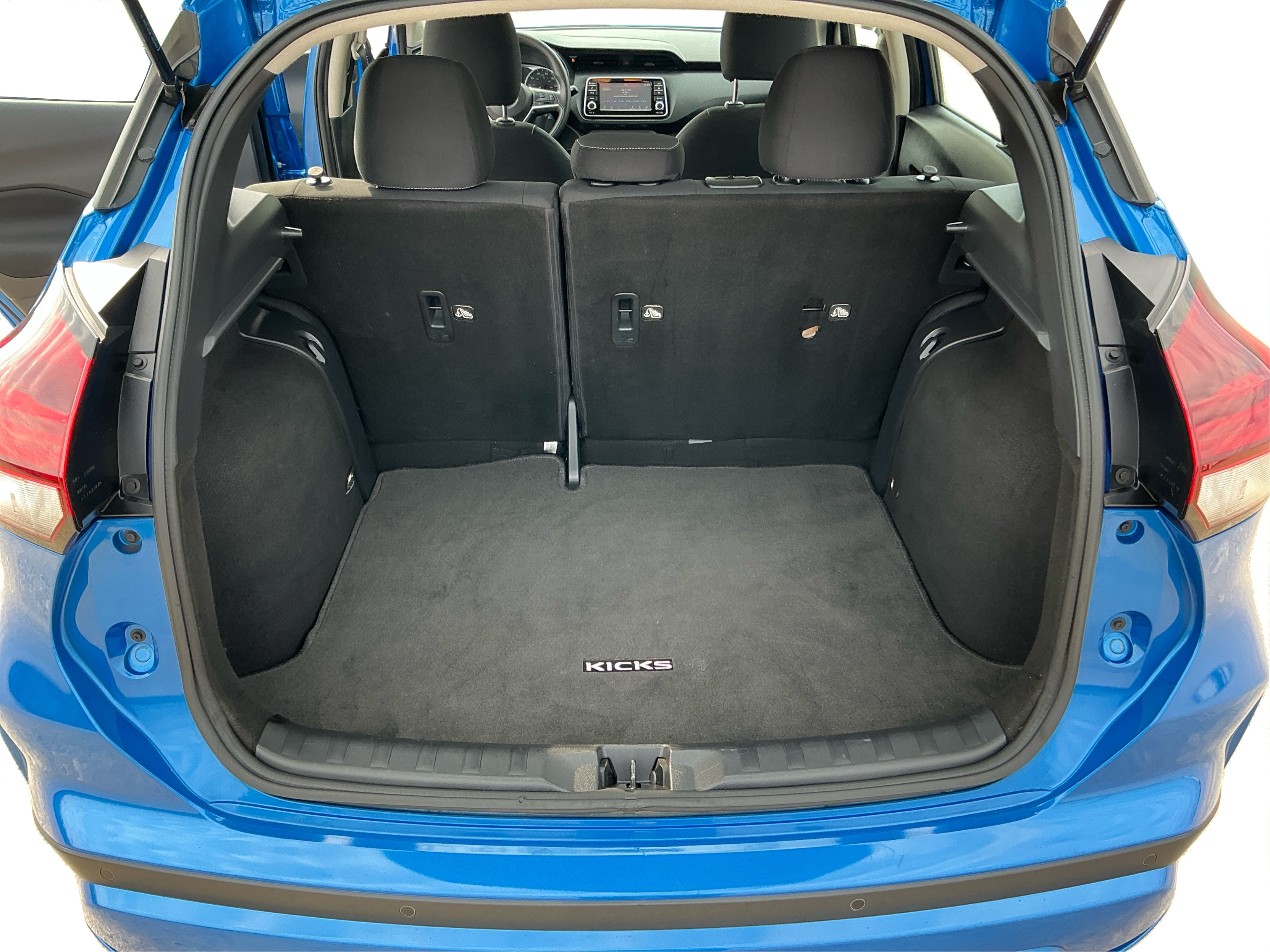 Neighborhood Autos, LLC - Used vehicle - SUV NISSAN KICKS 2021