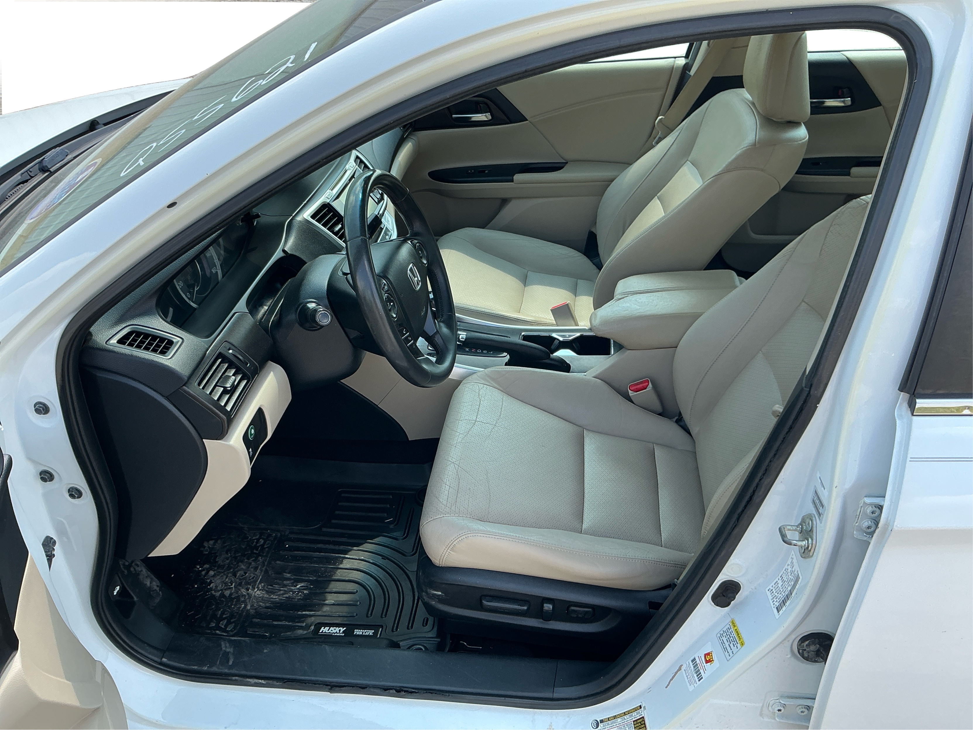 Neighborhood Autos, LLC - Used vehicle - SEDAN HONDA ACCORD 2014