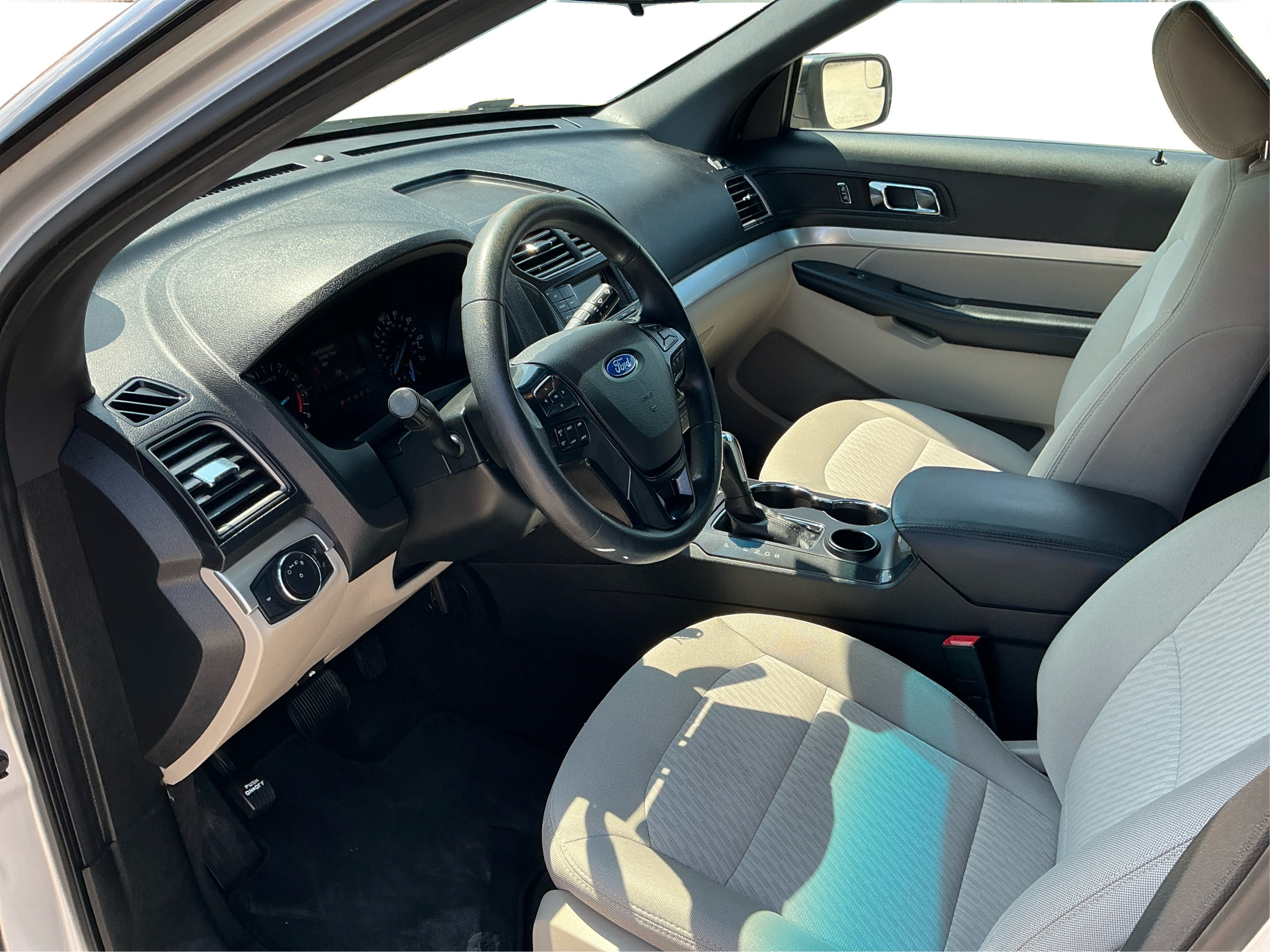 Neighborhood Autos, LLC - Used vehicle - SUV FORD EXPLORER 2018