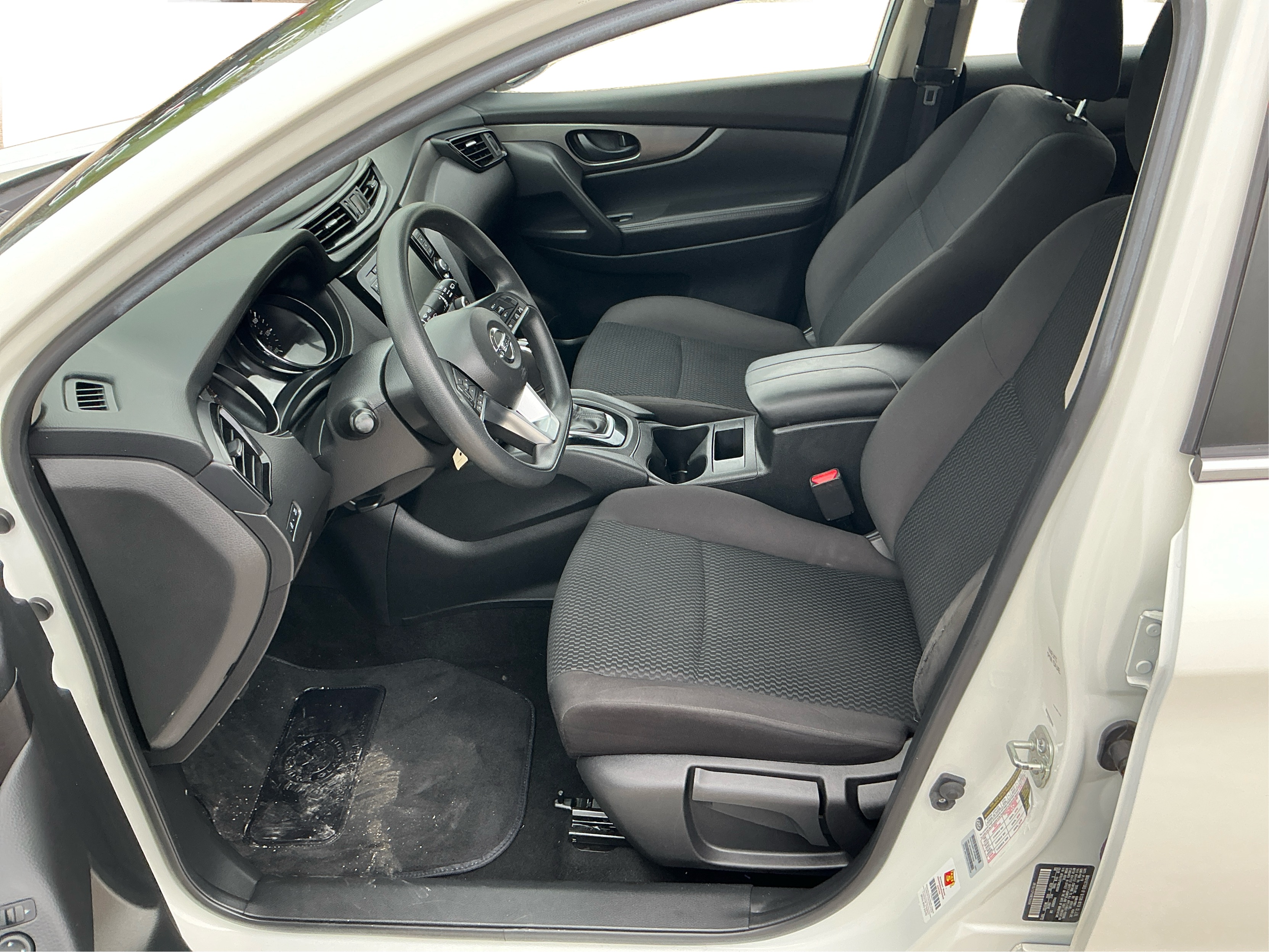 Neighborhood Autos, LLC - Used vehicle - SUV NISSAN ROGUE SPORT 2019