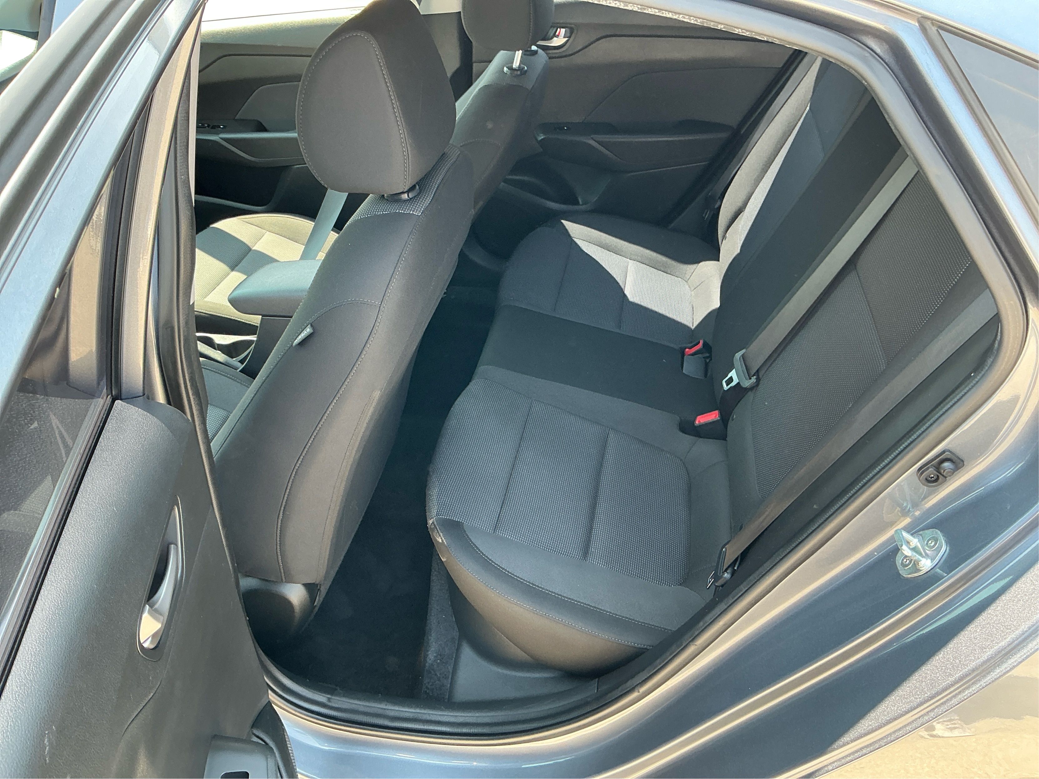 Neighborhood Autos, LLC - Used vehicle - SEDAN HYUNDAI ACCENT 2019