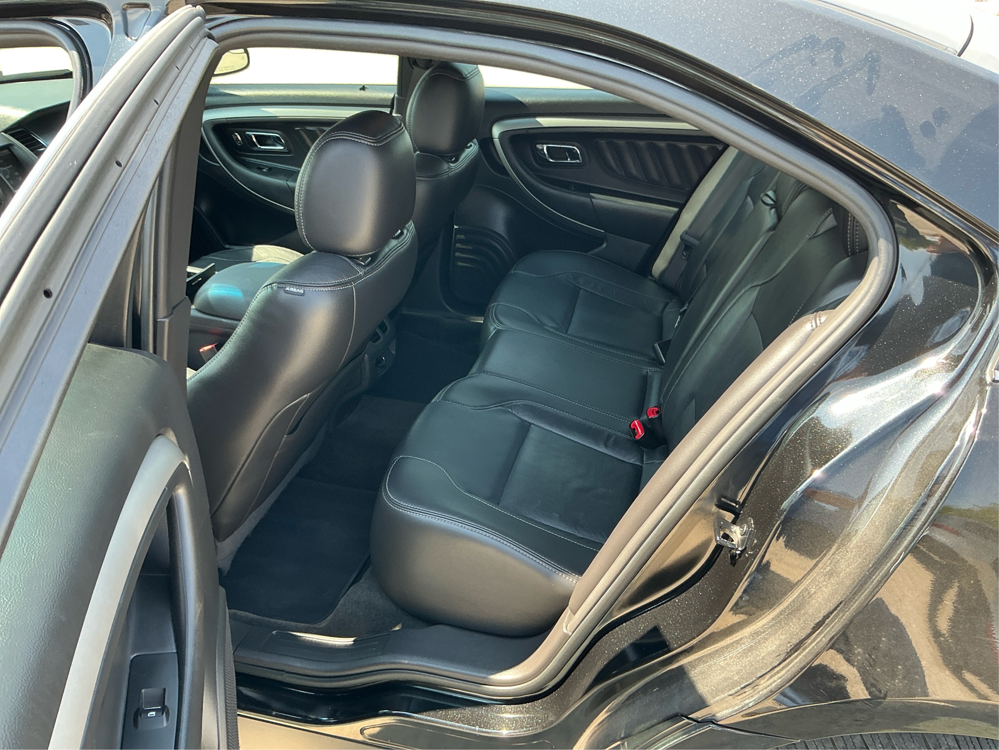 Neighborhood Autos, LLC - Used vehicle - SEDAN FORD TAURUS 2014