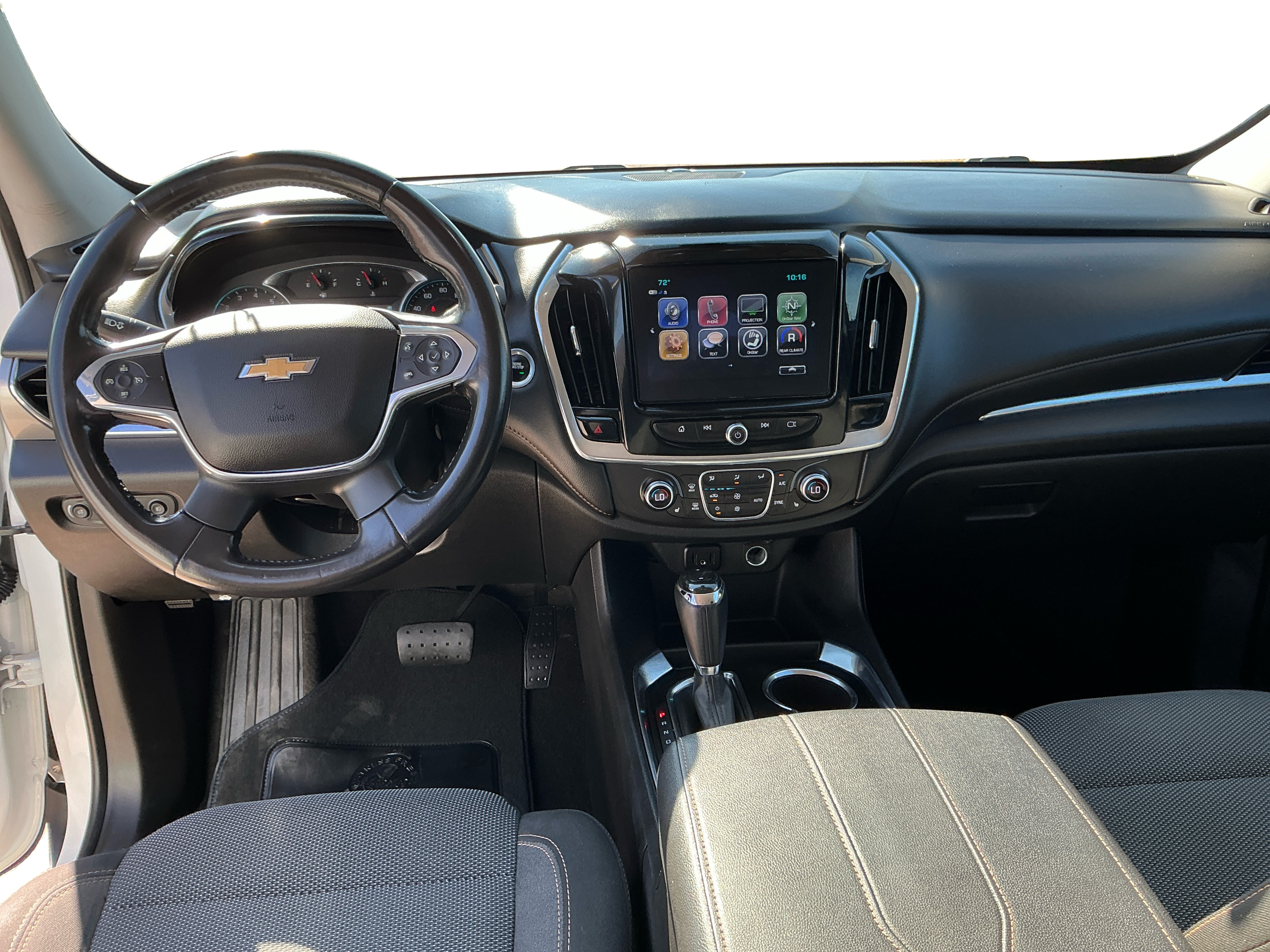 Neighborhood Autos, LLC - Used vehicle - SUV CHEVROLET TRAVERSE 2018