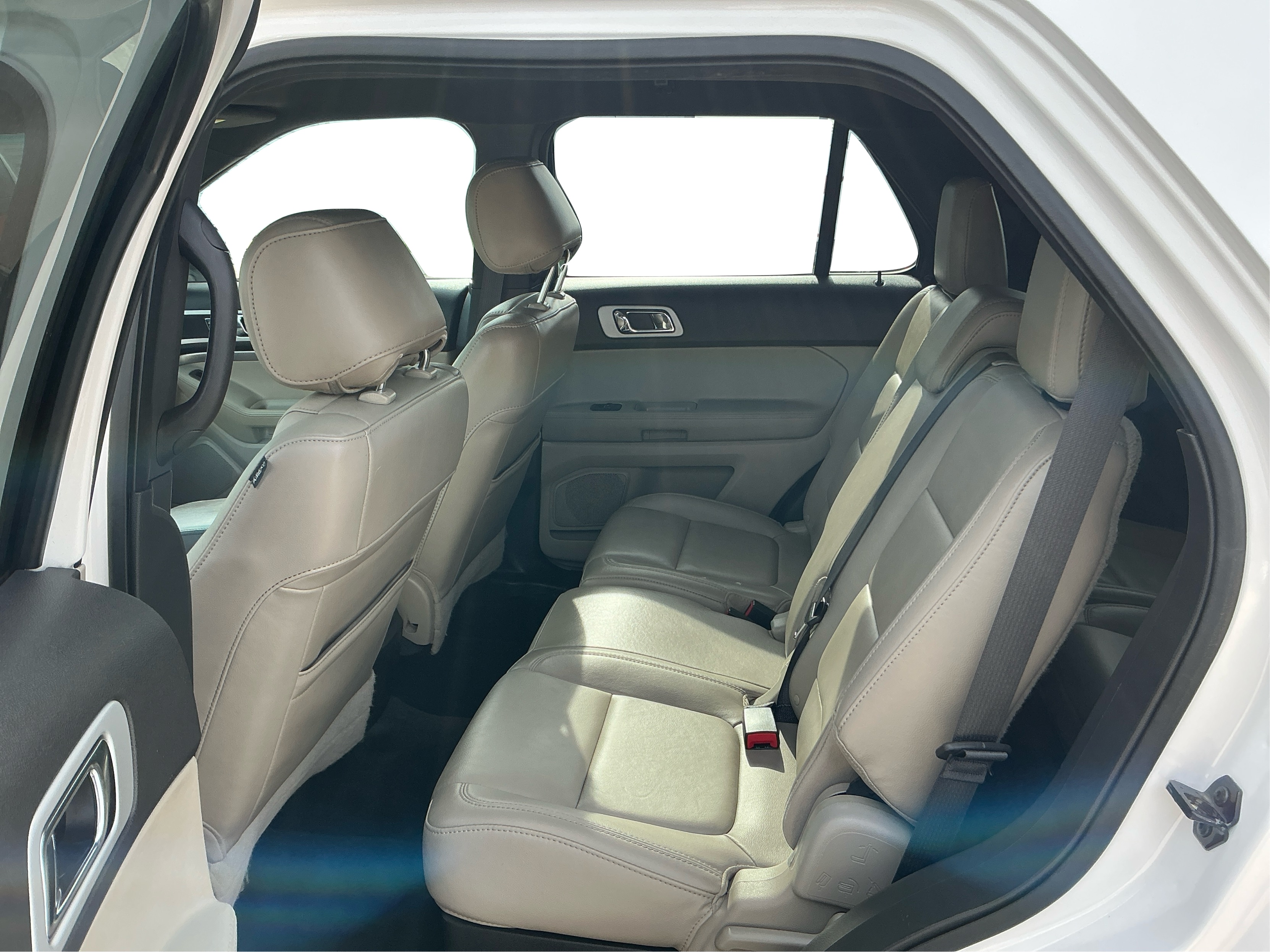 Neighborhood Autos, LLC - Used vehicle - SUV FORD EXPLORER 2015