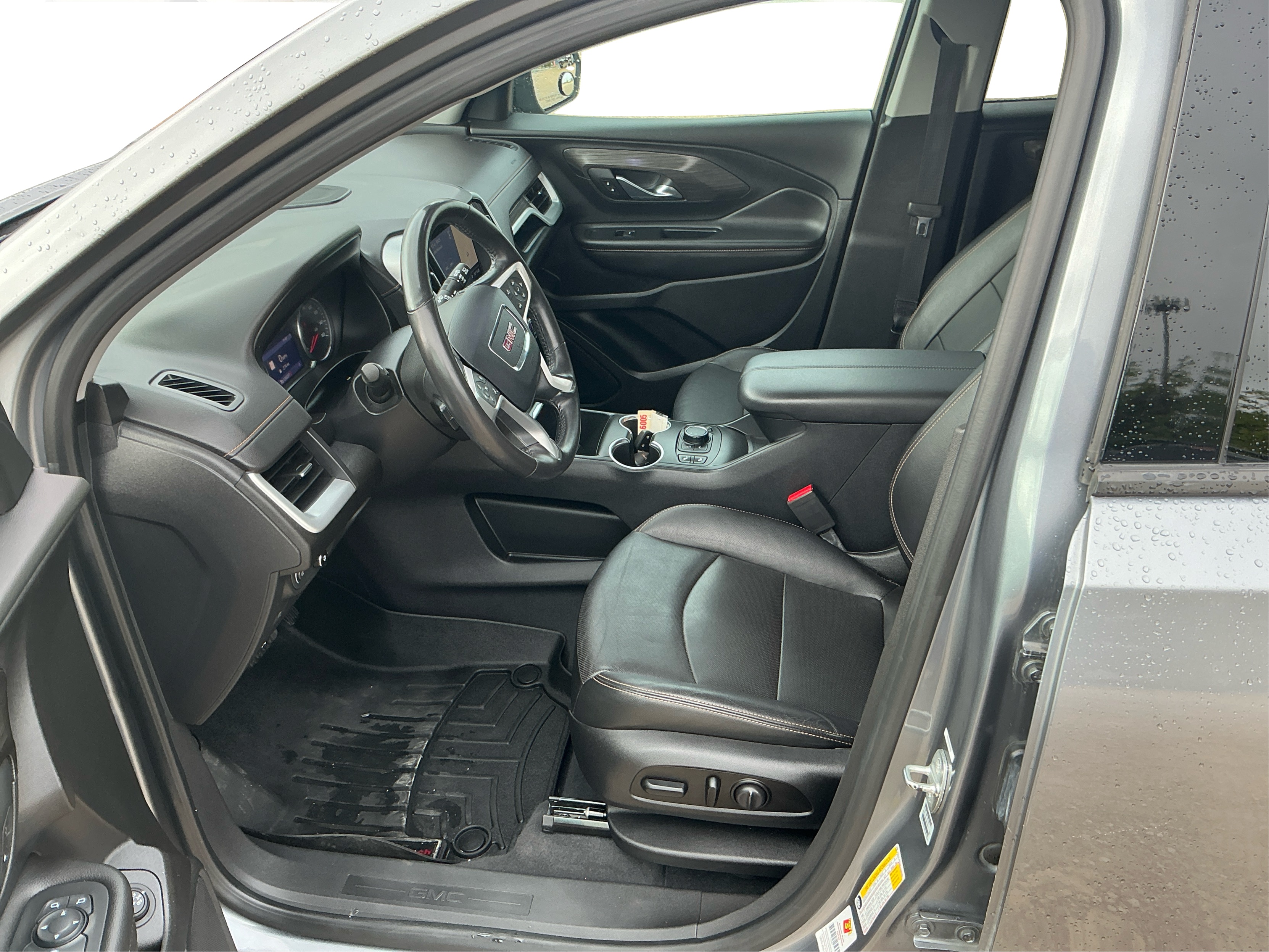 Neighborhood Autos, LLC - Used vehicle - SUV GMC TERRAIN 2020