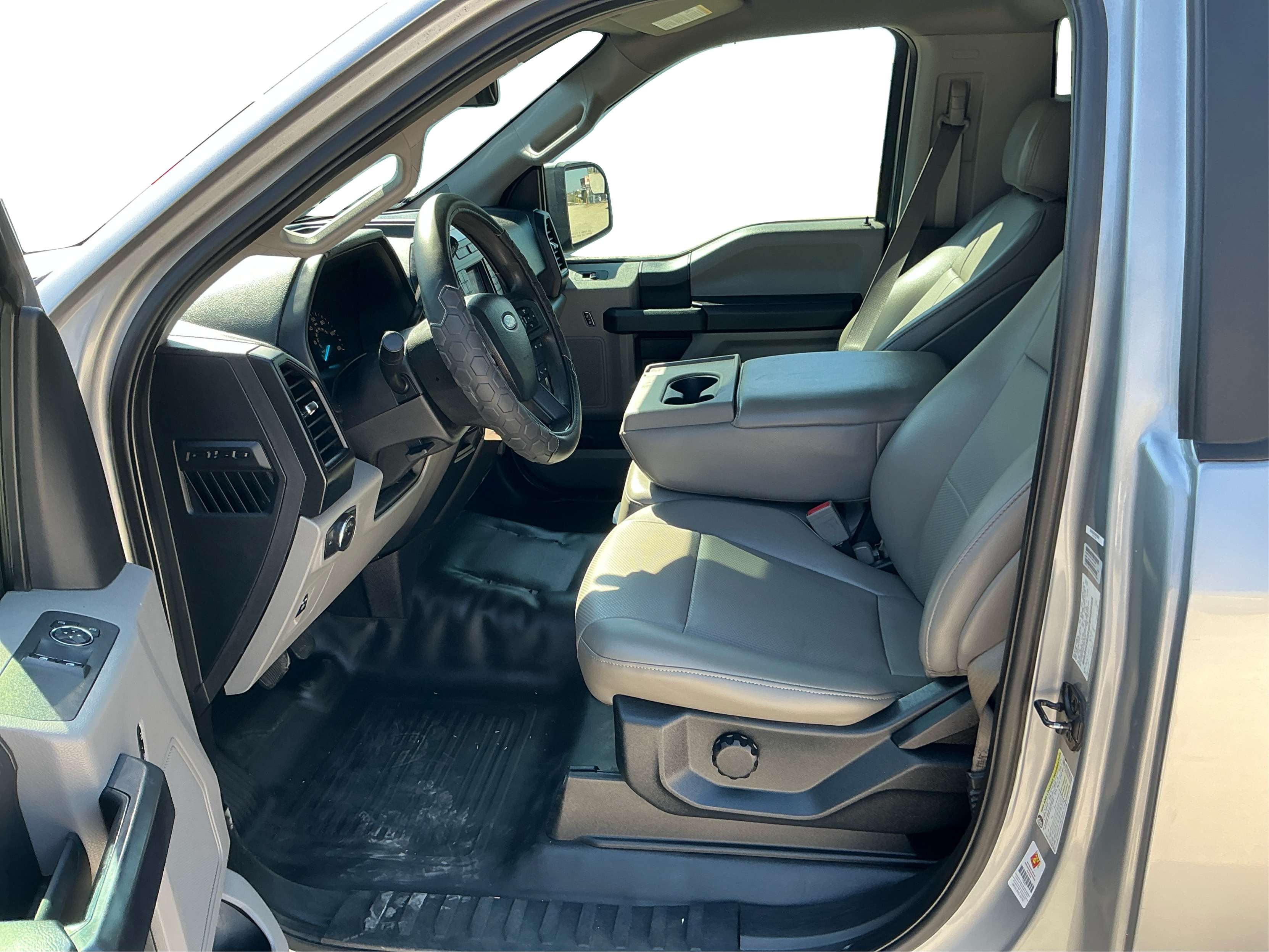 Neighborhood Autos, LLC - Used vehicle - TRUCK FORD F-150 2020