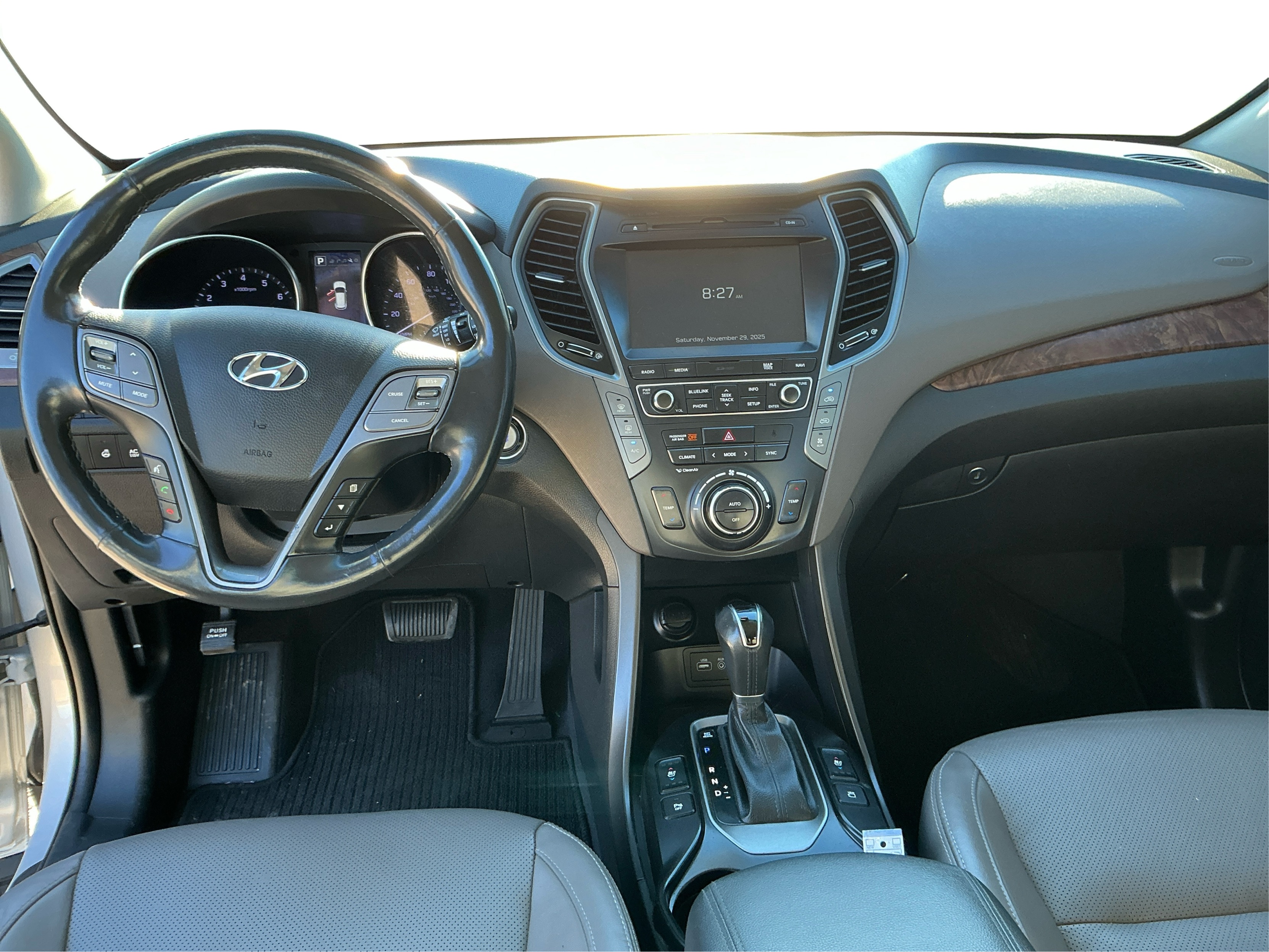 Neighborhood Autos, LLC - Used vehicle - SUV HYUNDAI SANTA FE 2017