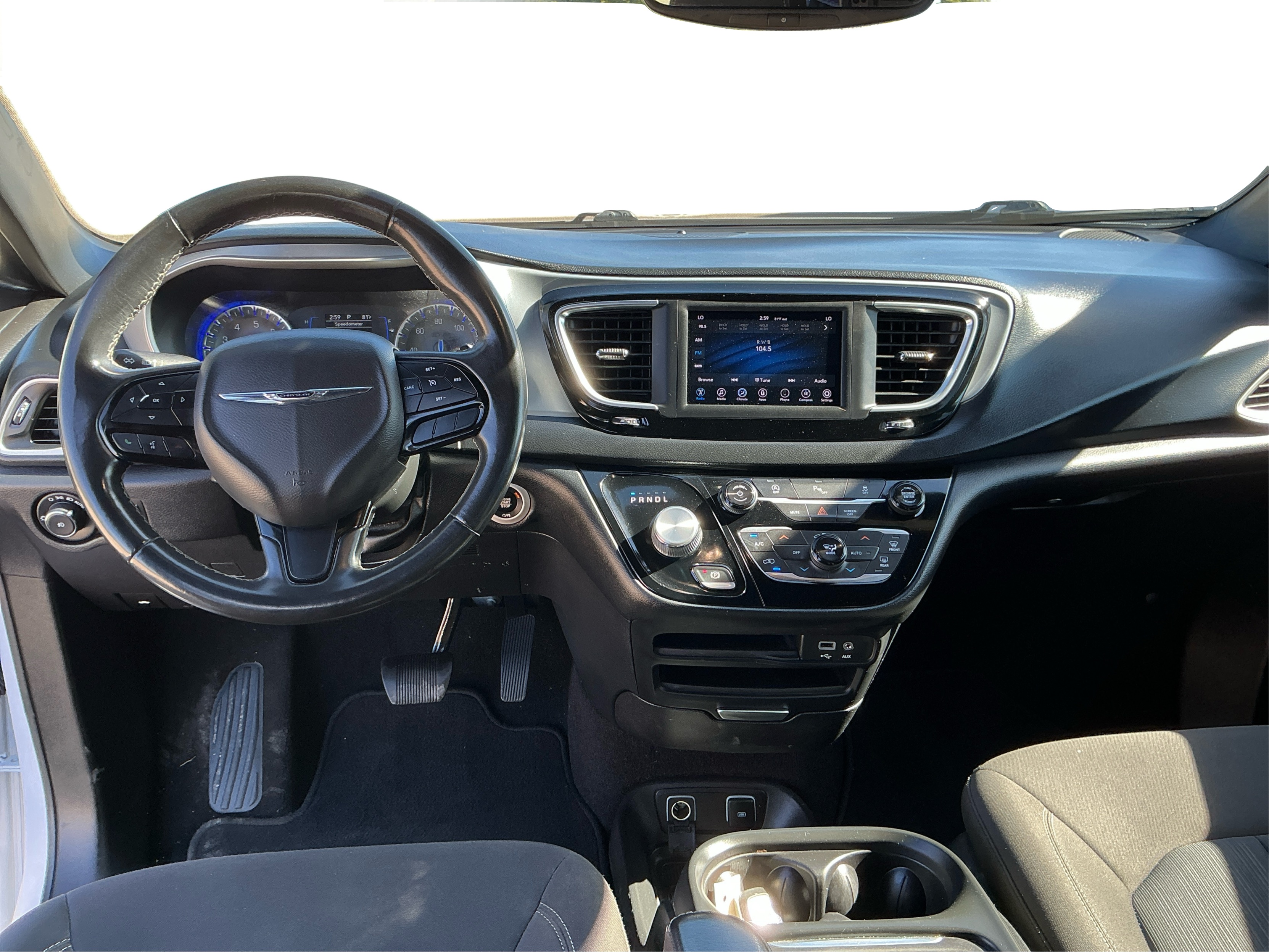 Neighborhood Autos, LLC - Used vehicle - MINIVAN CHRYSLER PACIFICA 2020