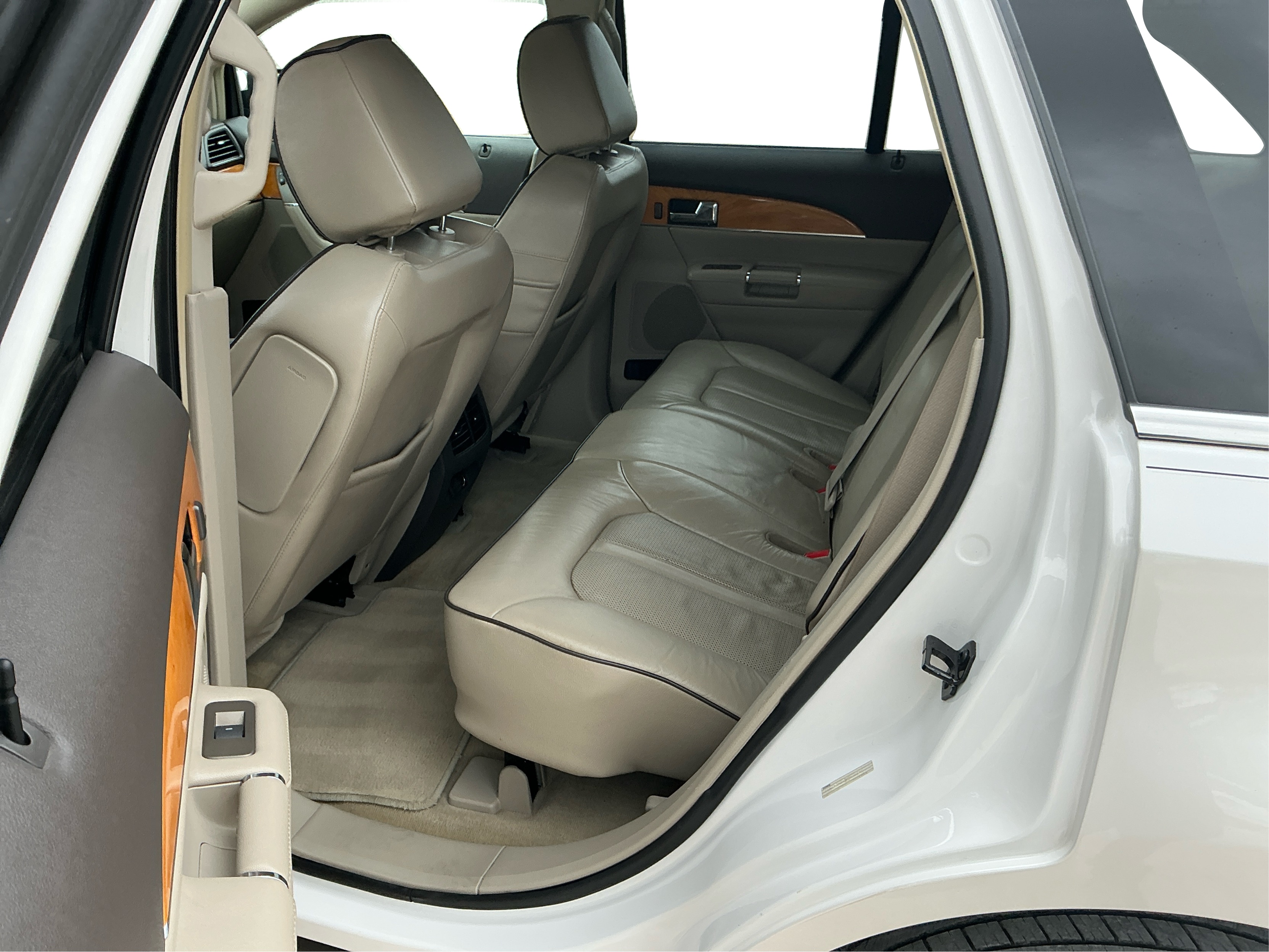 Neighborhood Autos, LLC - Used vehicle - SUV LINCOLN MKX 2014