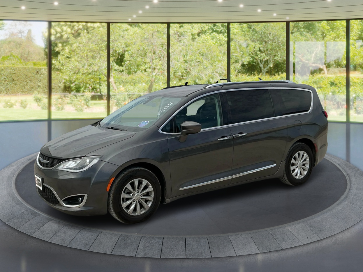 Neighborhood Autos, LLC - Used vehicle - MINIVAN CHRYSLER PACIFICA 2018