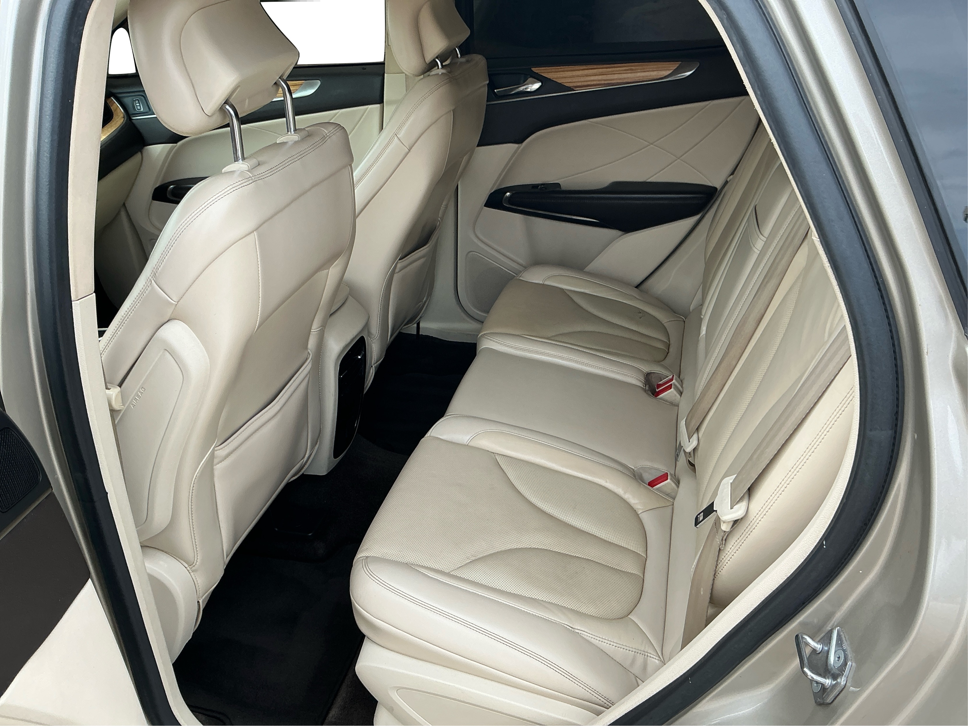 Neighborhood Autos, LLC - Used vehicle - SUV LINCOLN MKC 2015