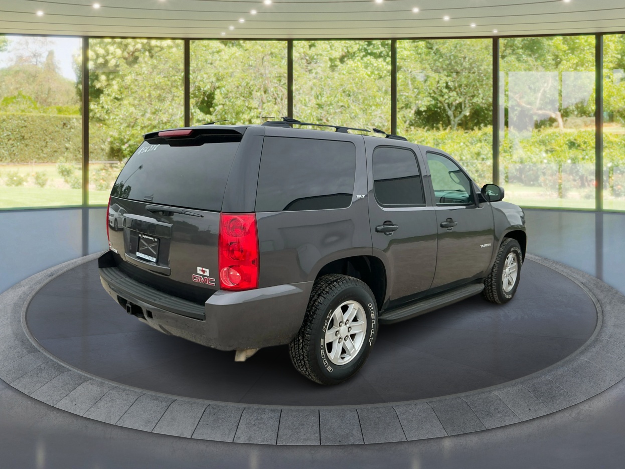 Neighborhood Autos, LLC - Used vehicle - SUV GMC YUKON 2011