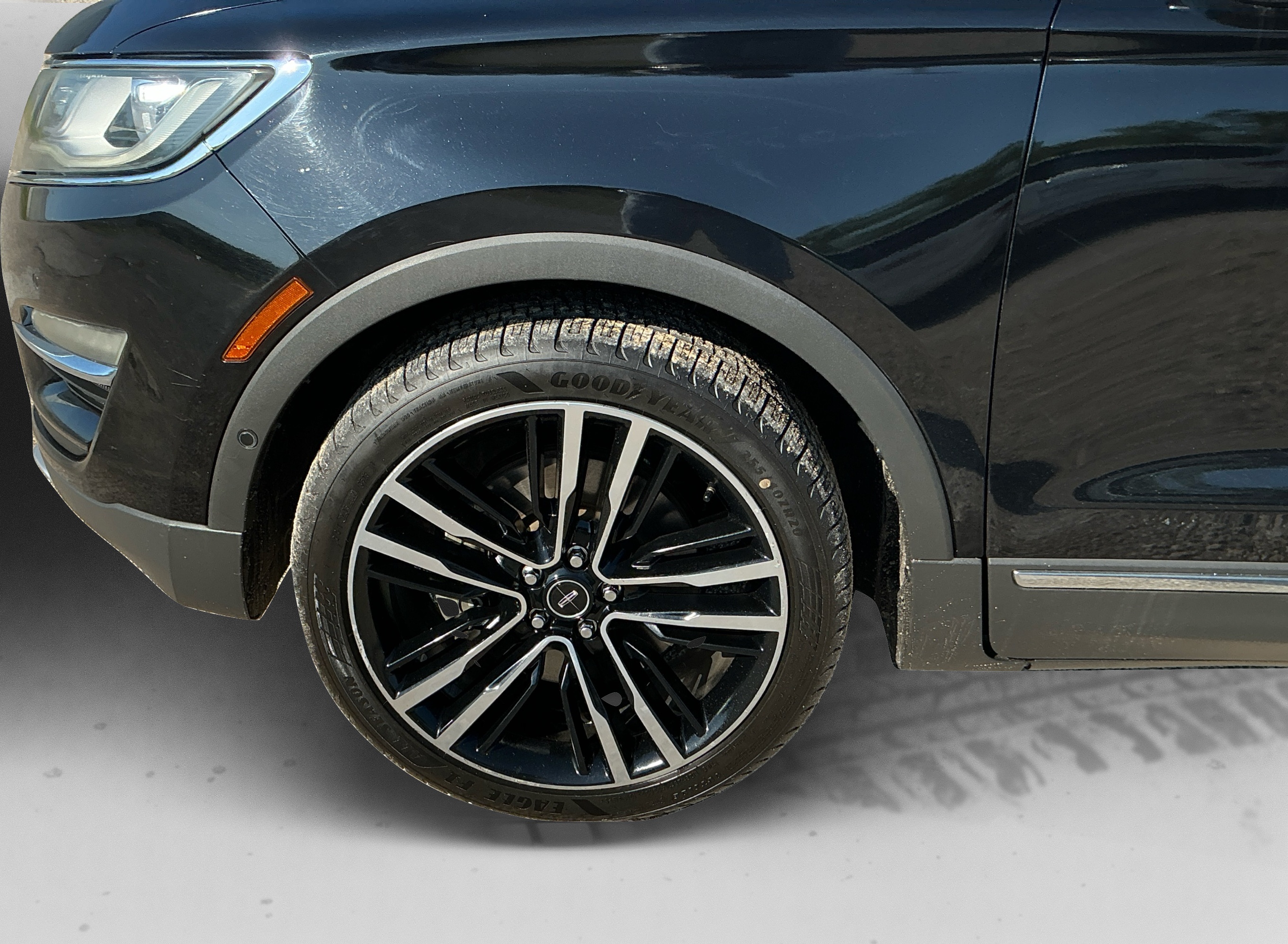 Neighborhood Autos, LLC - Used vehicle - SUV LINCOLN MKC 2017