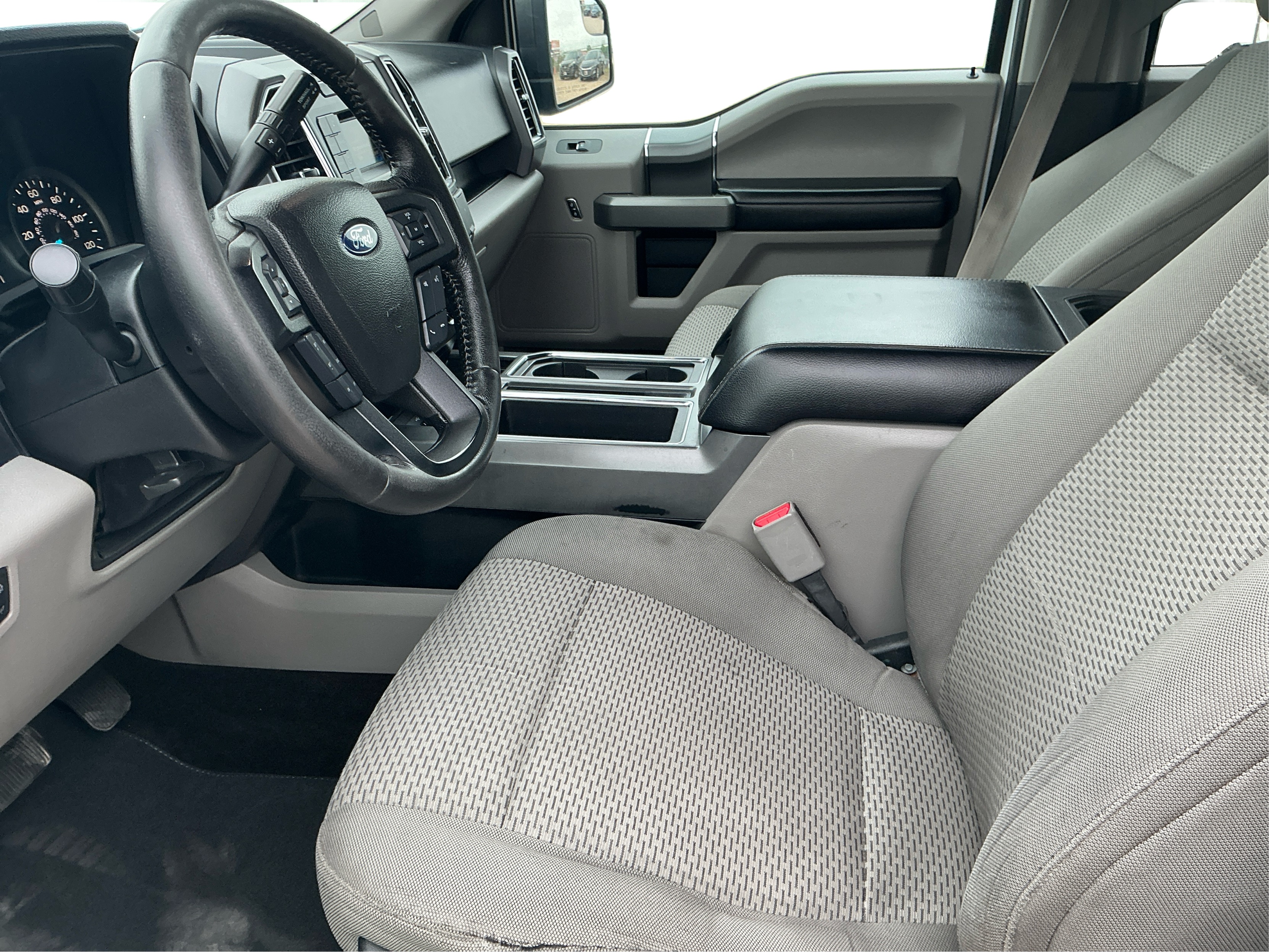 Neighborhood Autos, LLC - Used vehicle - TRUCK FORD F-150 2016