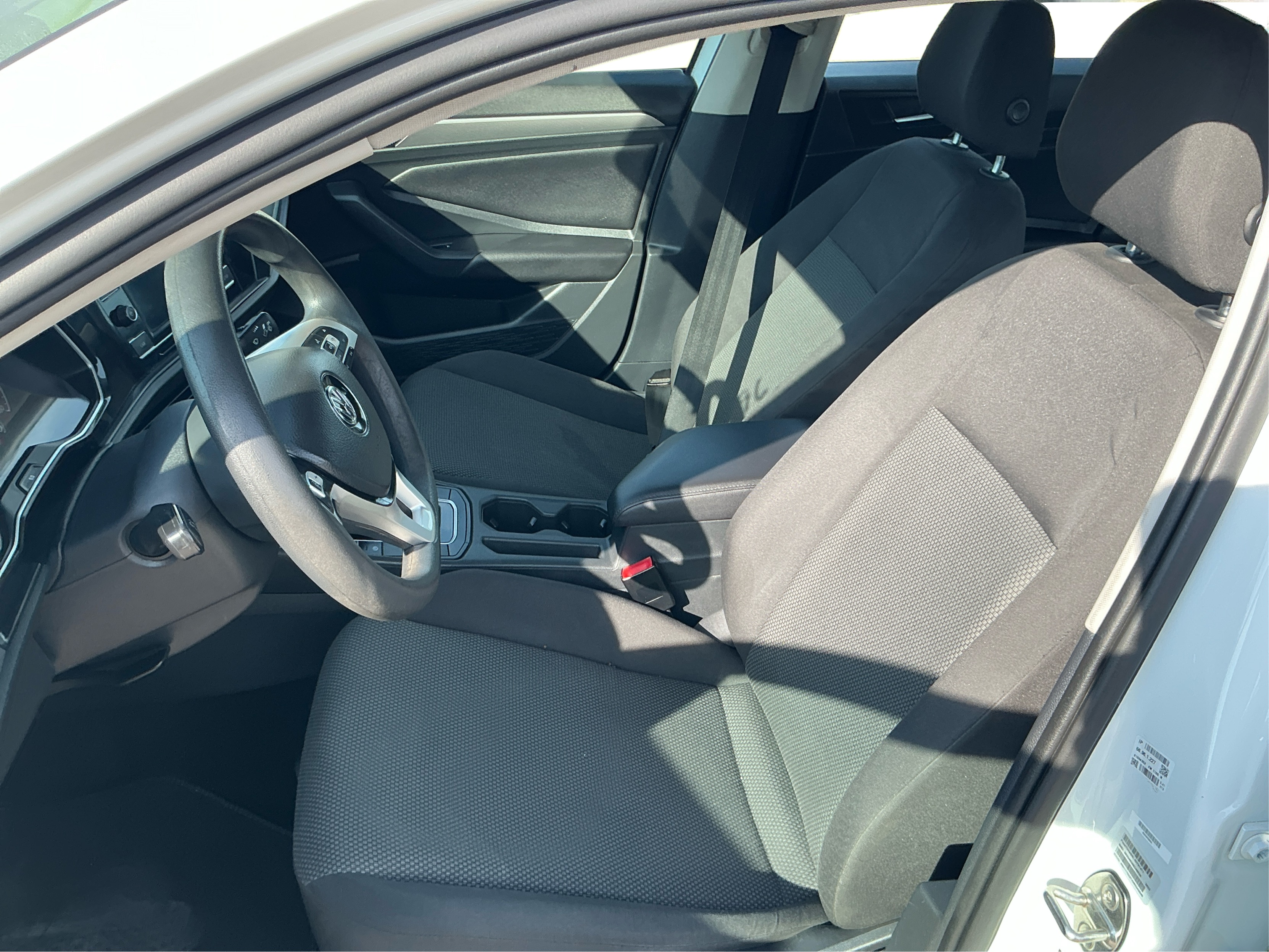 Neighborhood Autos, LLC - Used vehicle - SEDAN VOLKSWAGEN JETTA 2019