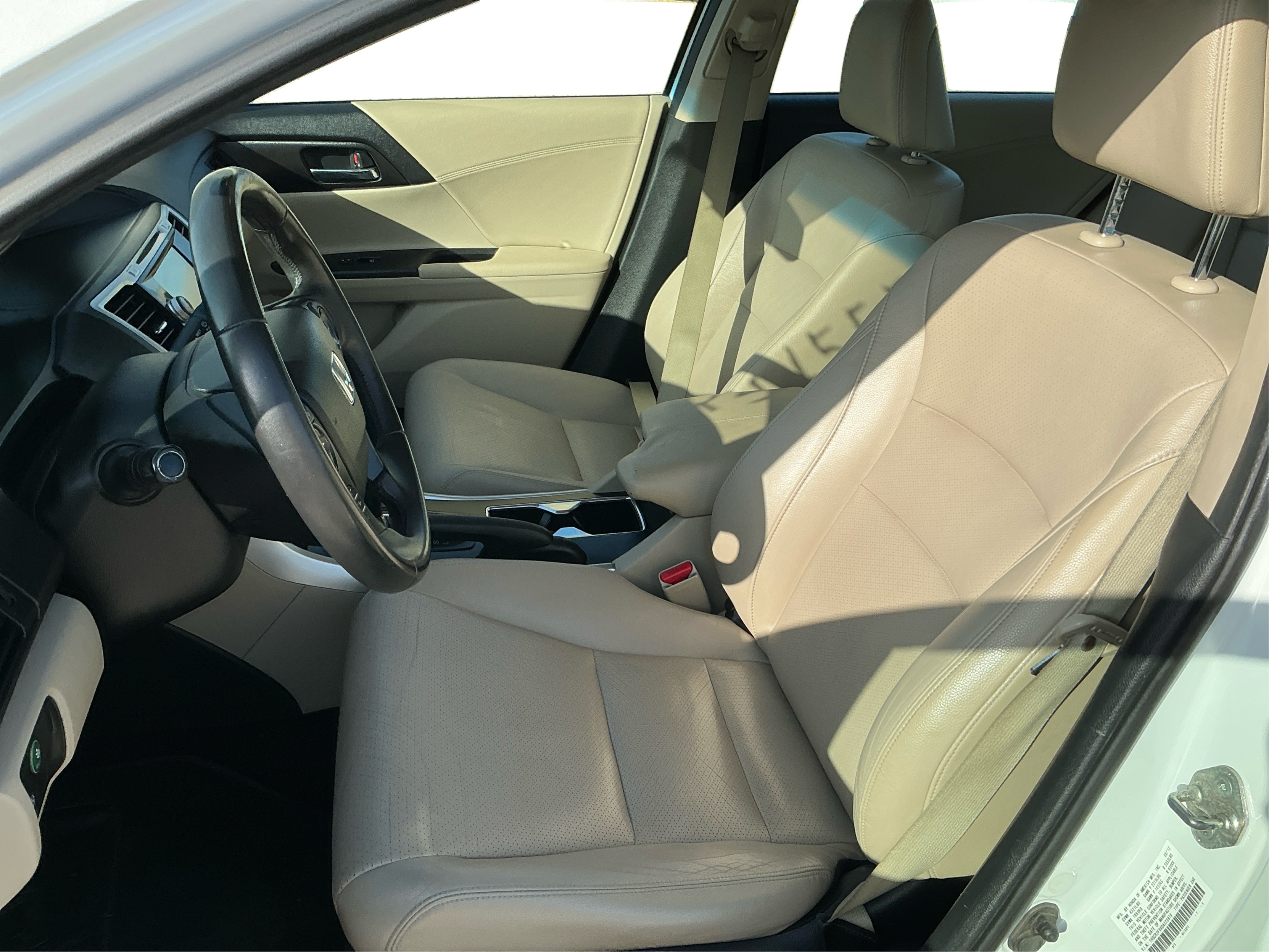 Neighborhood Autos, LLC - Used vehicle - SEDAN HONDA ACCORD SDN 2013