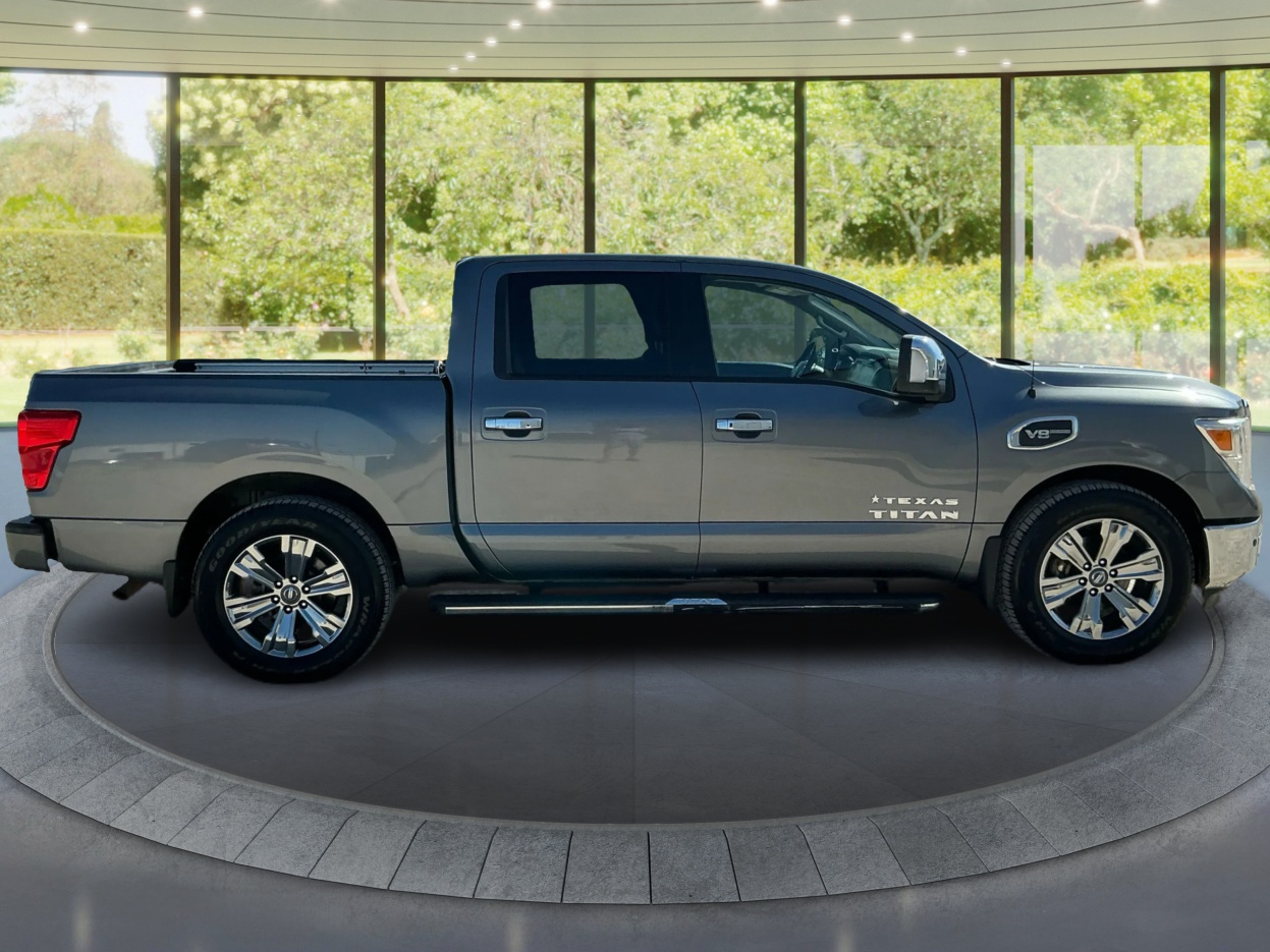 Neighborhood Autos, LLC - Used vehicle - TRUCK NISSAN TITAN 2017