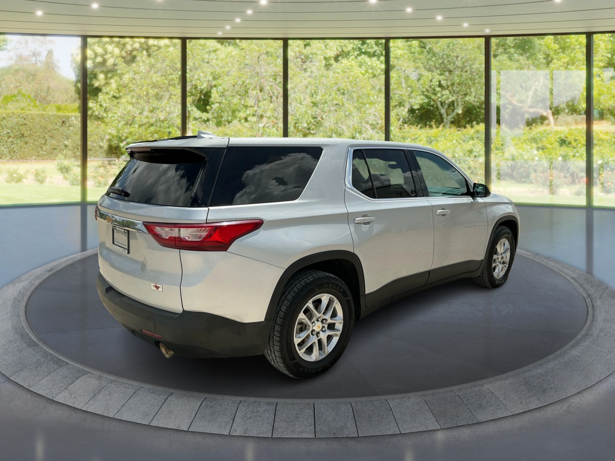 Neighborhood Autos, LLC - Used vehicle - SUV CHEVROLET TRAVERSE 2020