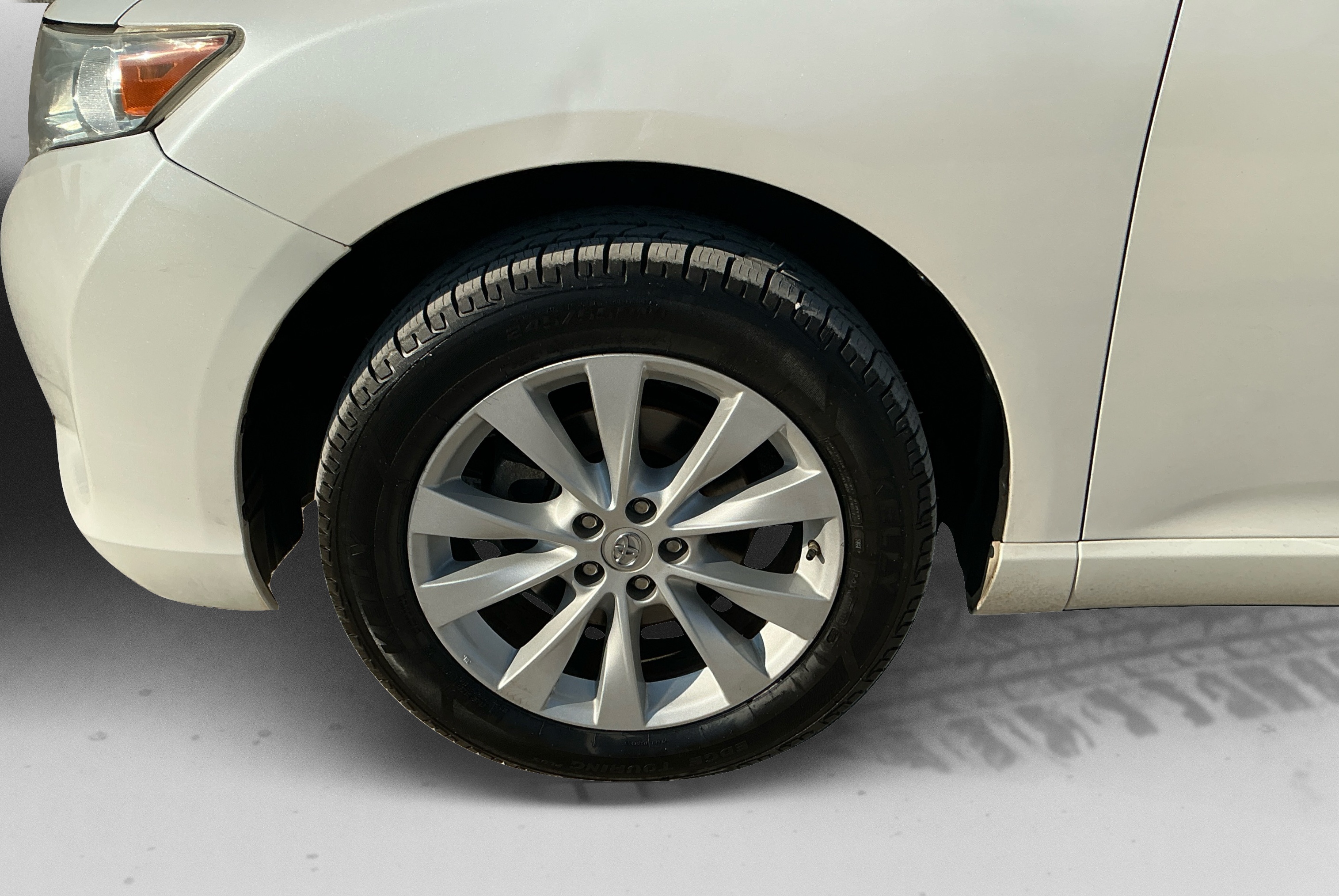 Neighborhood Autos, LLC - Used vehicle - SUV TOYOTA VENZA 2015