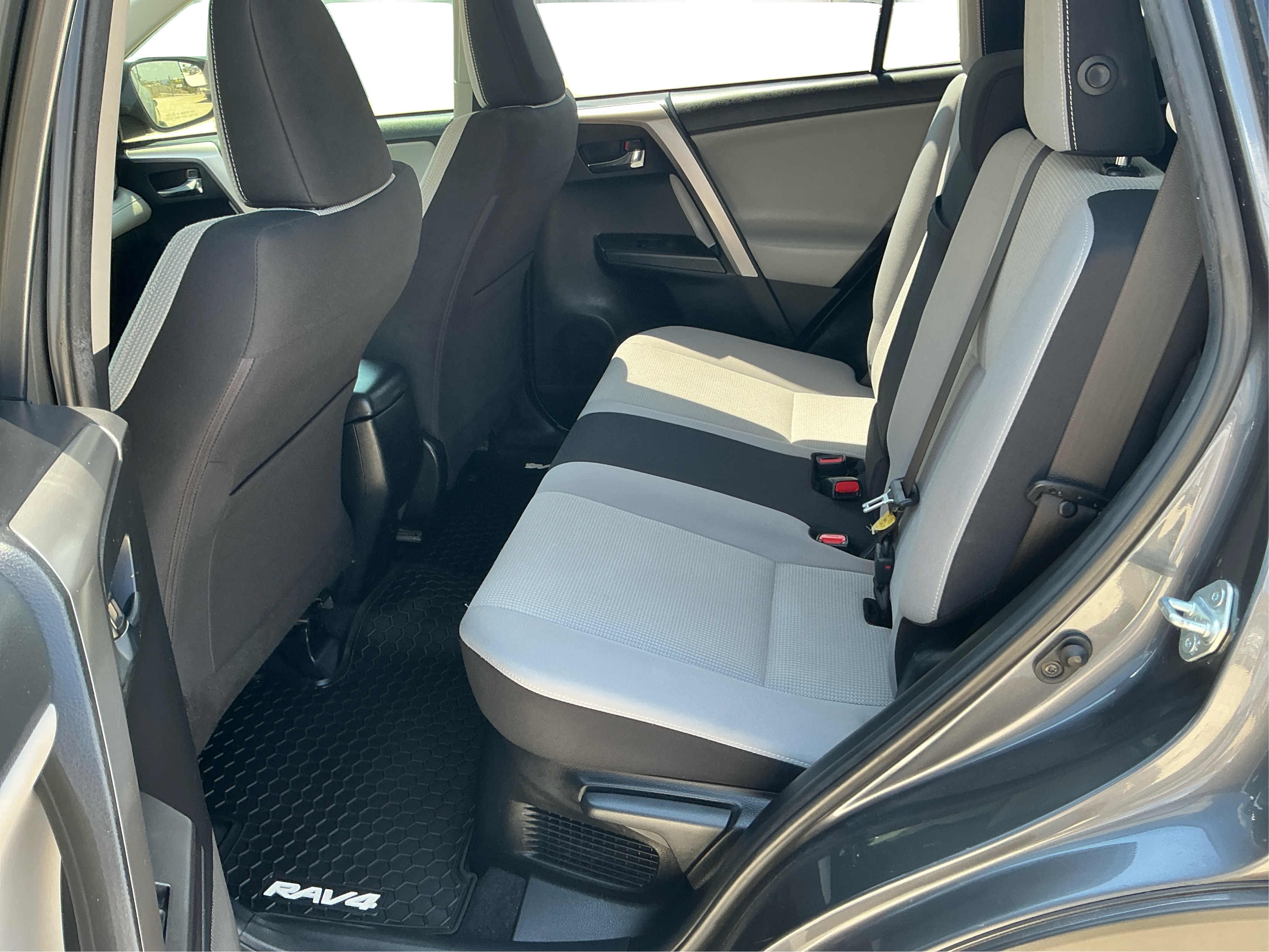 Neighborhood Autos, LLC - Used vehicle - SUV TOYOTA RAV4 HYBRID 2017