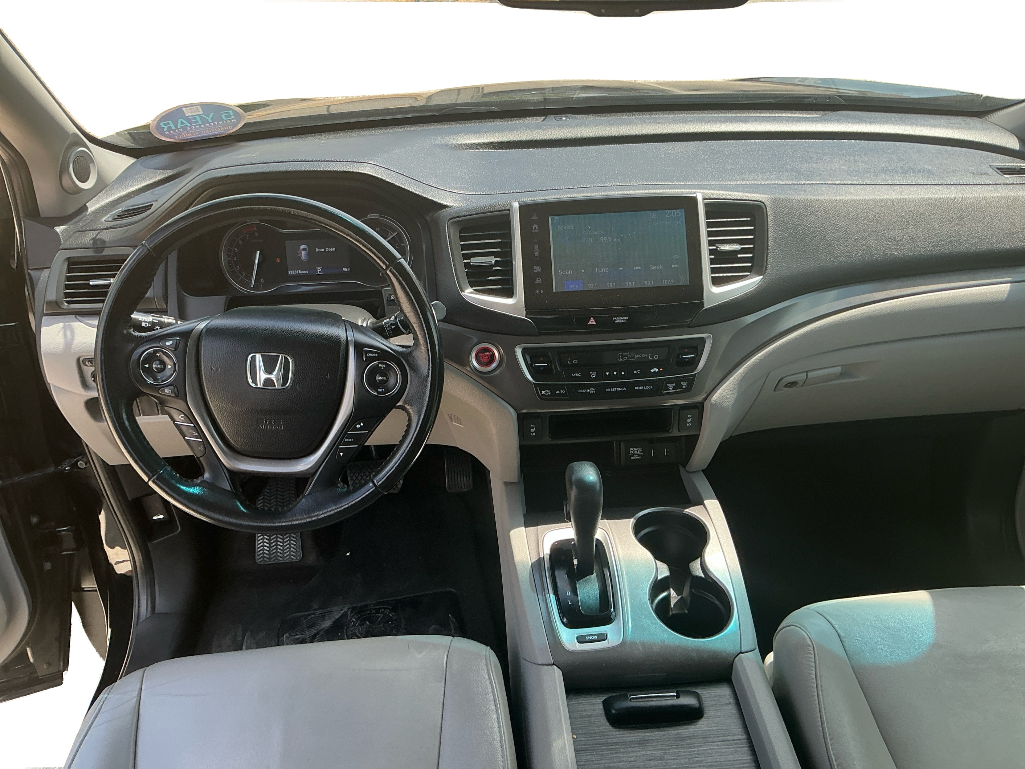 Neighborhood Autos, LLC - Used vehicle - SUV HONDA PILOT 2017