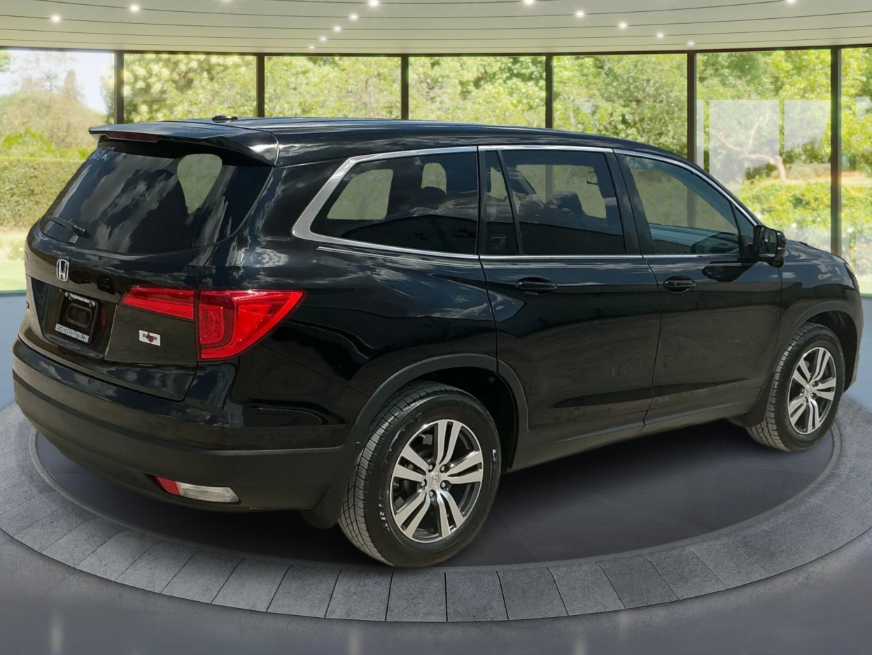 Neighborhood Autos, LLC - Used vehicle - SUV HONDA PILOT 2017