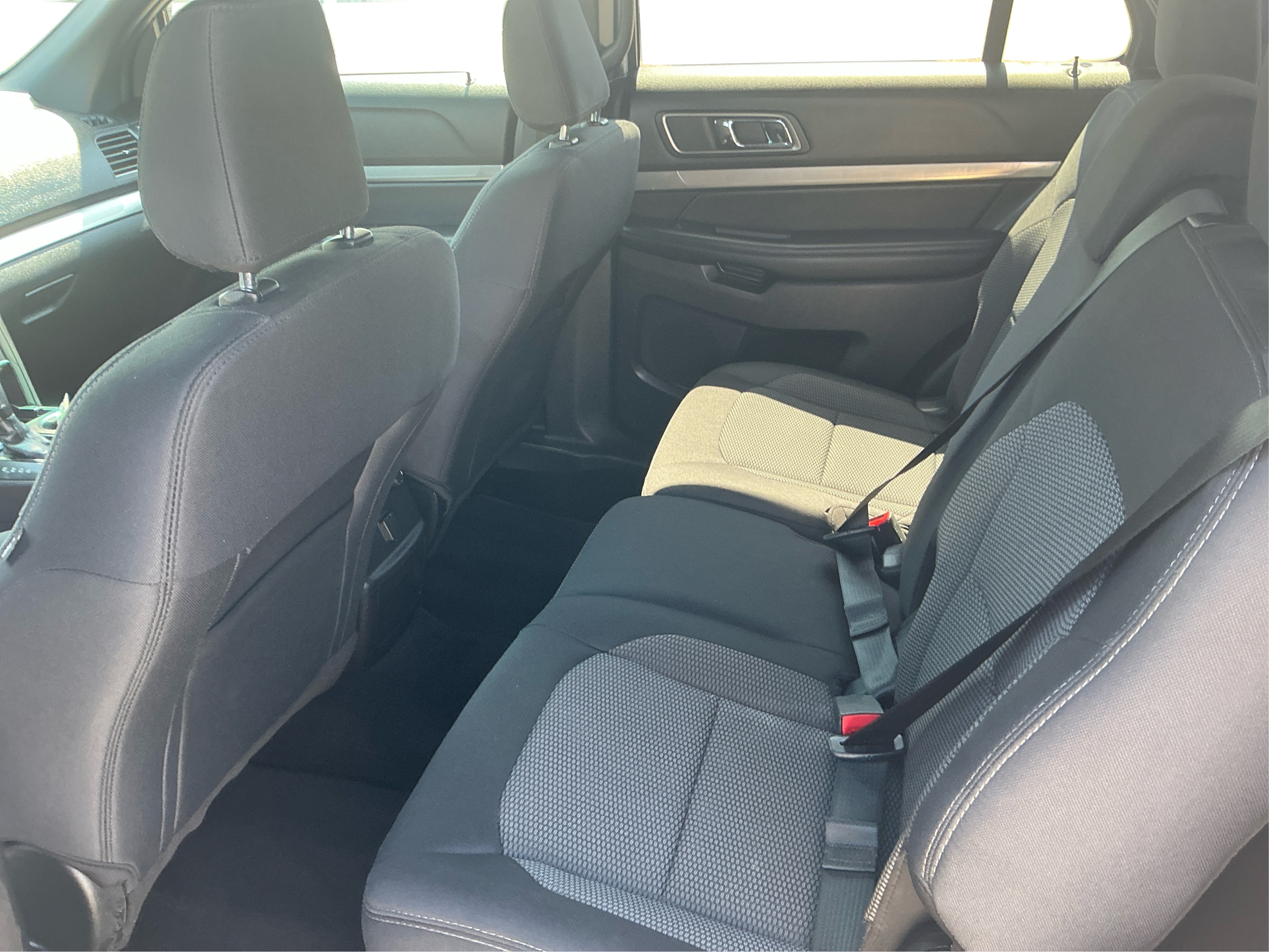 Neighborhood Autos, LLC - Used vehicle - SUV FORD EXPLORER 2019