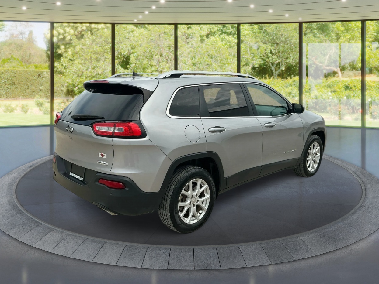Neighborhood Autos, LLC - Used vehicle - SUV JEEP CHEROKEE 2016