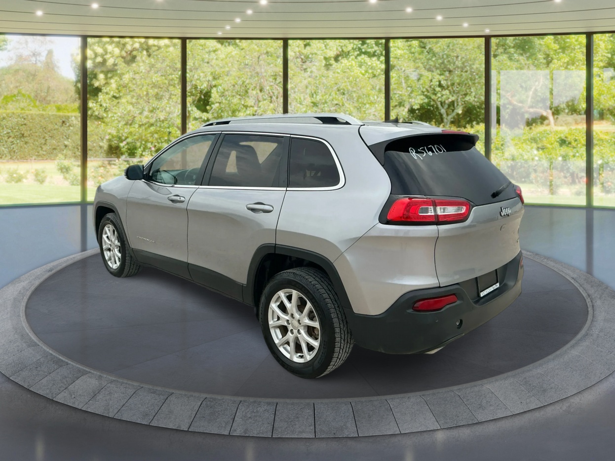 Neighborhood Autos, LLC - Used vehicle - SUV JEEP CHEROKEE 2016