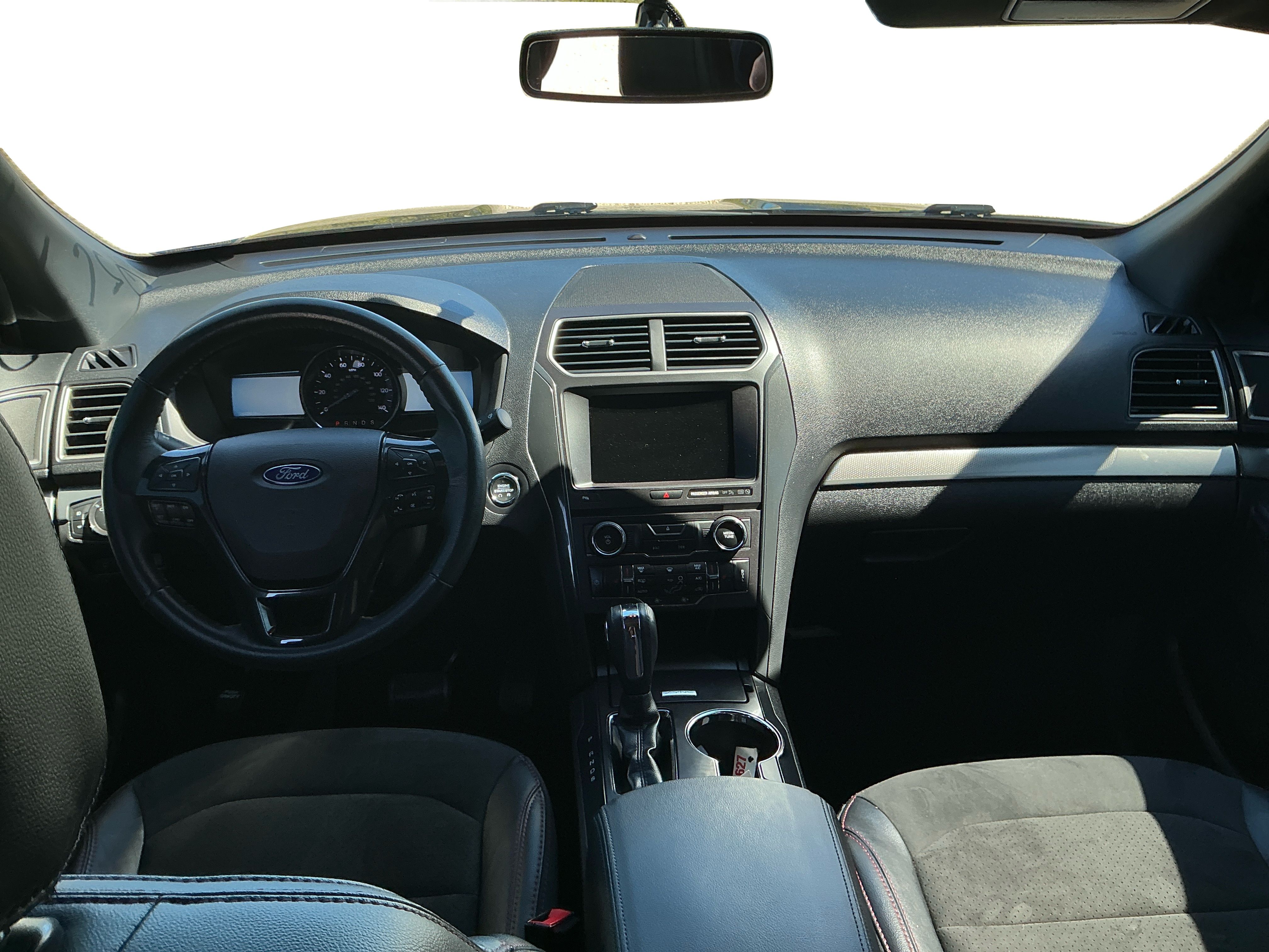 Neighborhood Autos, LLC - Used vehicle - SUV FORD EXPLORER 2018