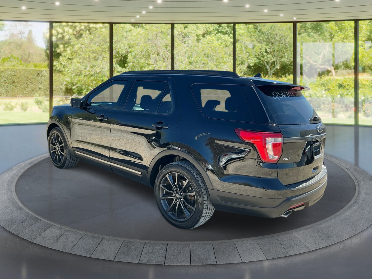 Neighborhood Autos, LLC - Used vehicle - SUV FORD EXPLORER 2018