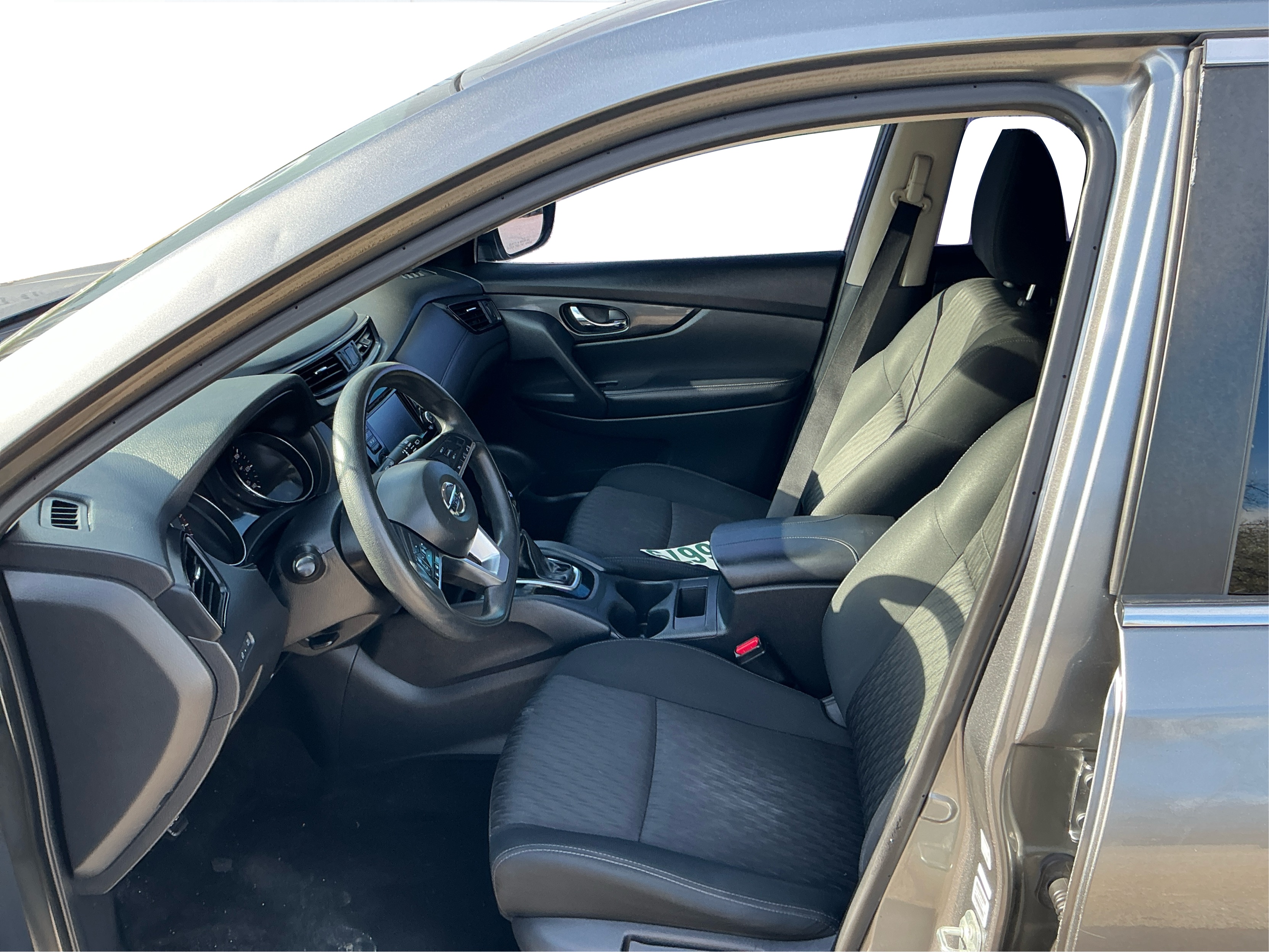 Neighborhood Autos, LLC - Used vehicle - SUV NISSAN ROGUE 2018