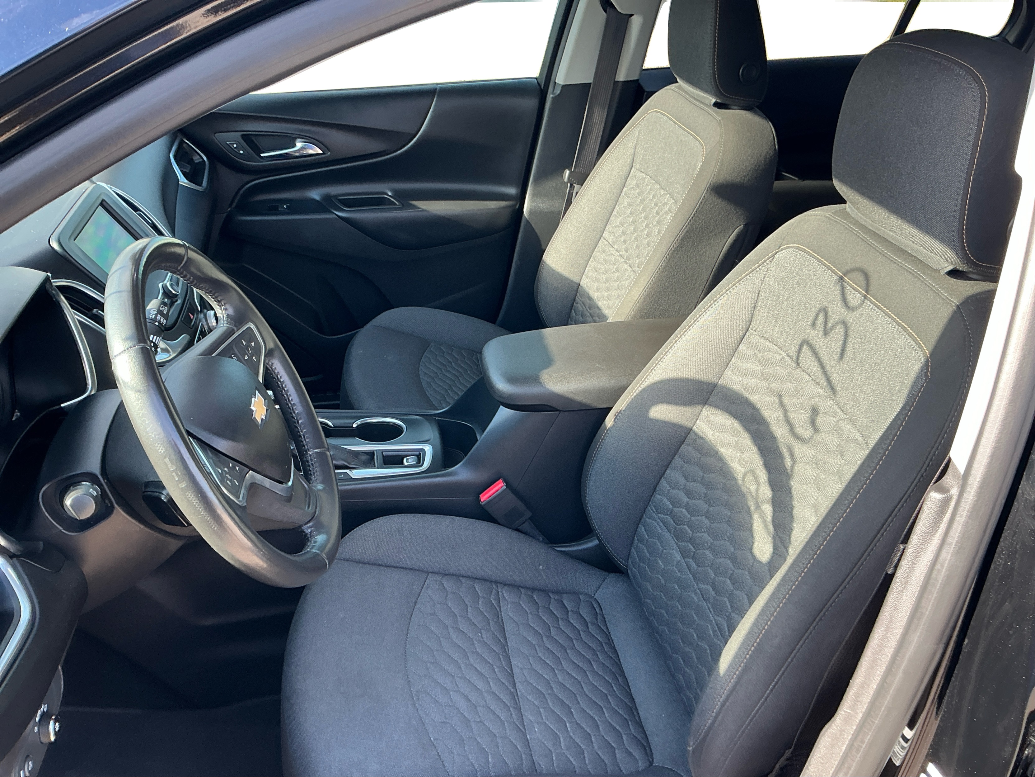 Neighborhood Autos, LLC - Used vehicle - SUV CHEVROLET EQUINOX 2019
